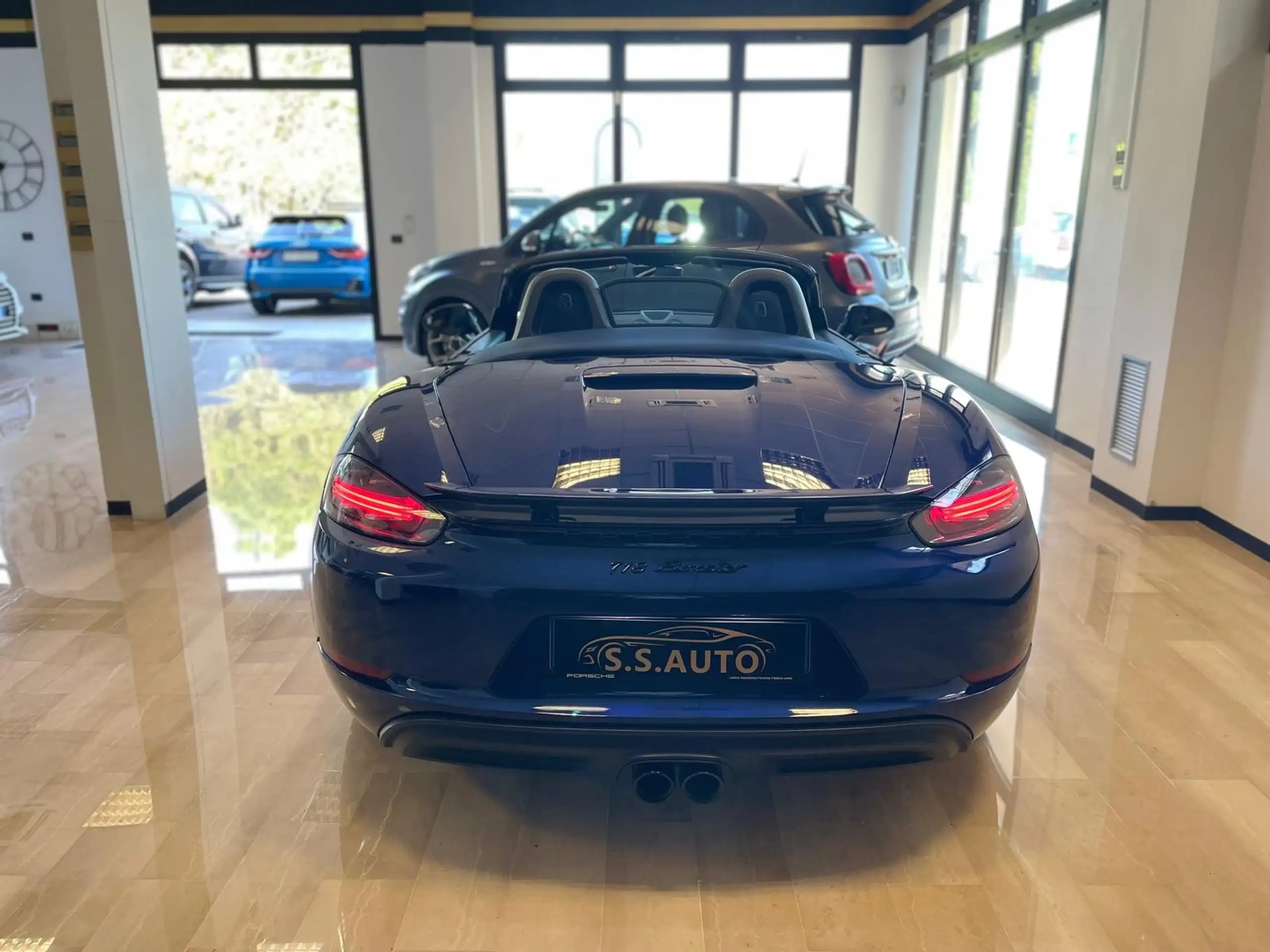 Porsche - Boxster