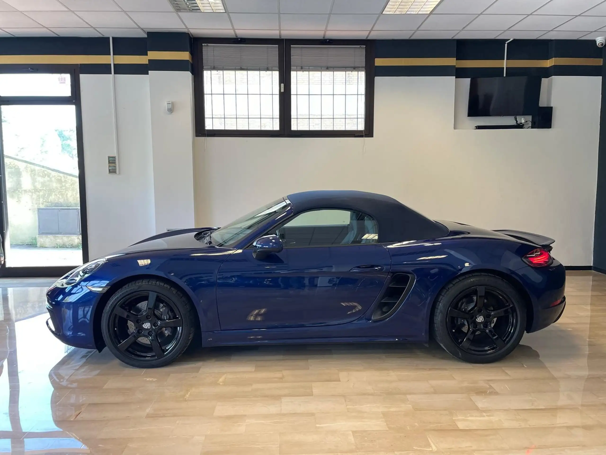 Porsche - Boxster