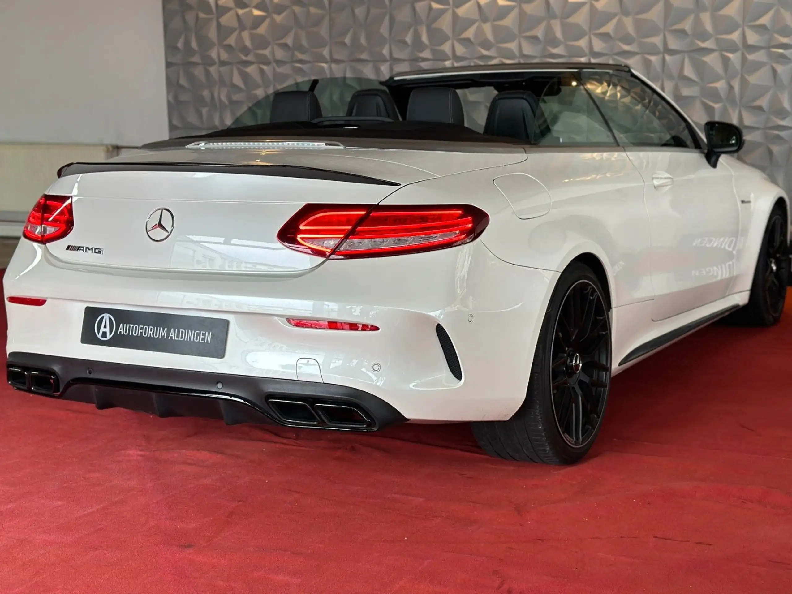 Mercedes-Benz - C 63 AMG