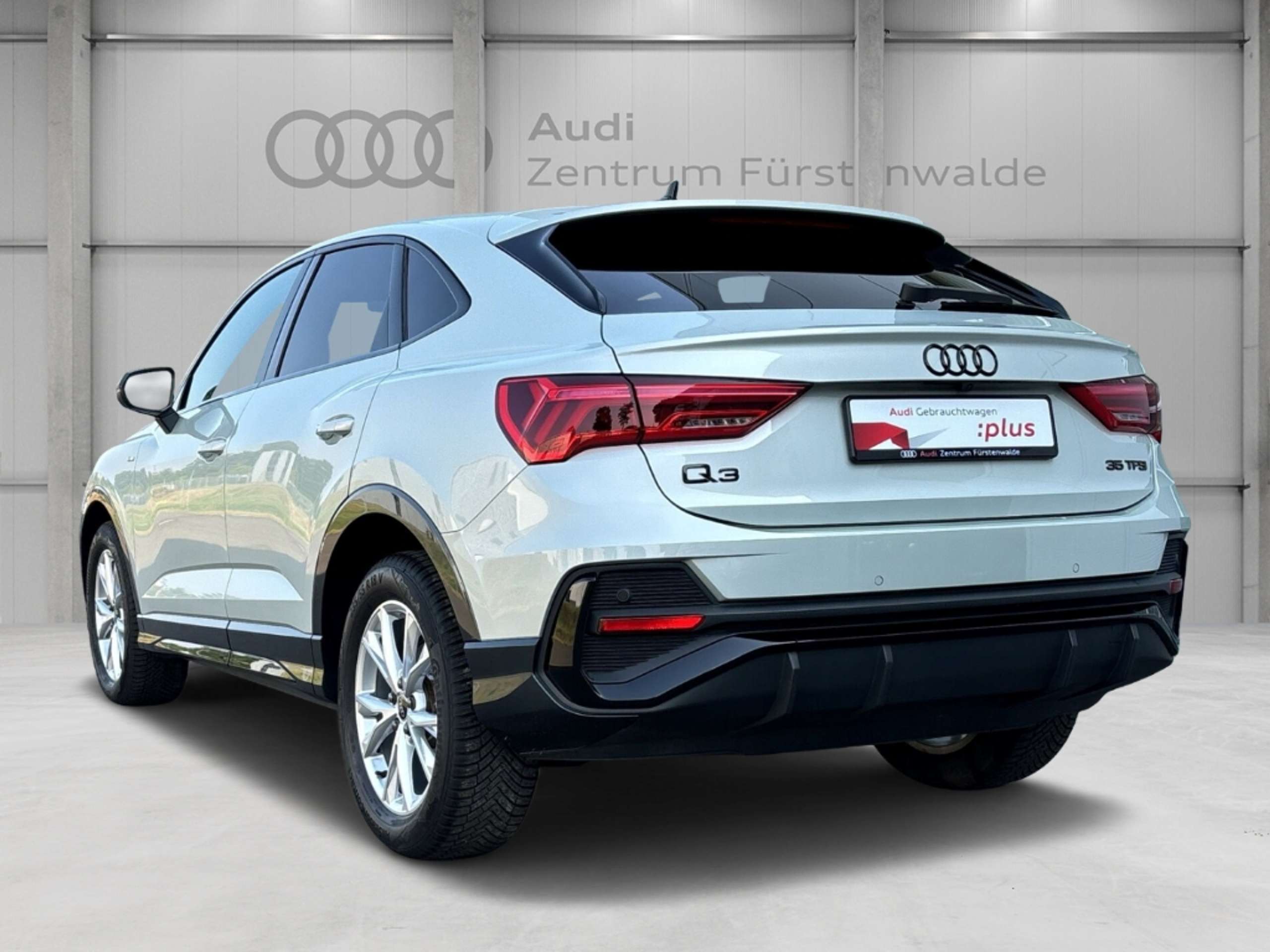 Audi - Q3