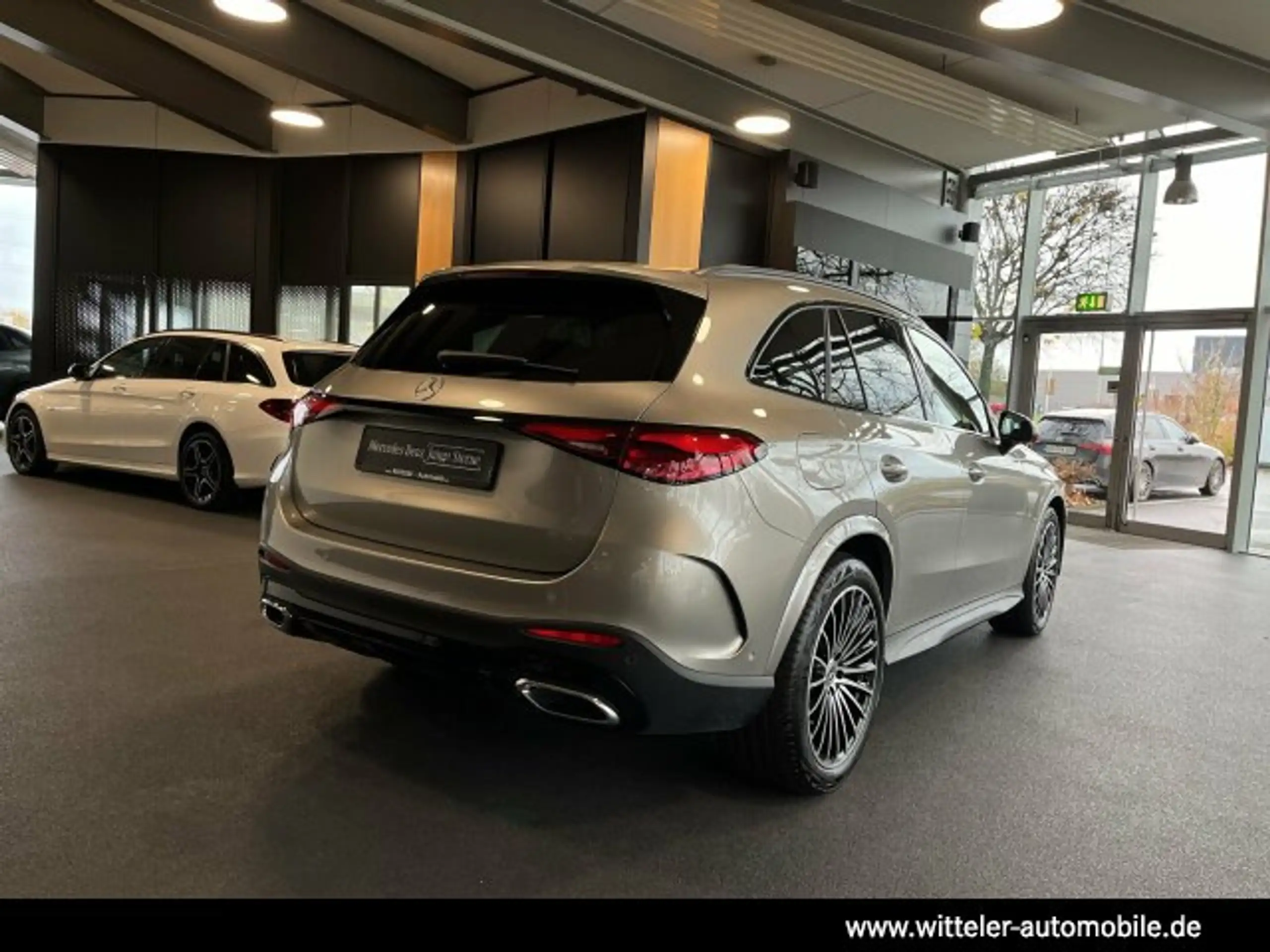 Mercedes-Benz - GLC 300