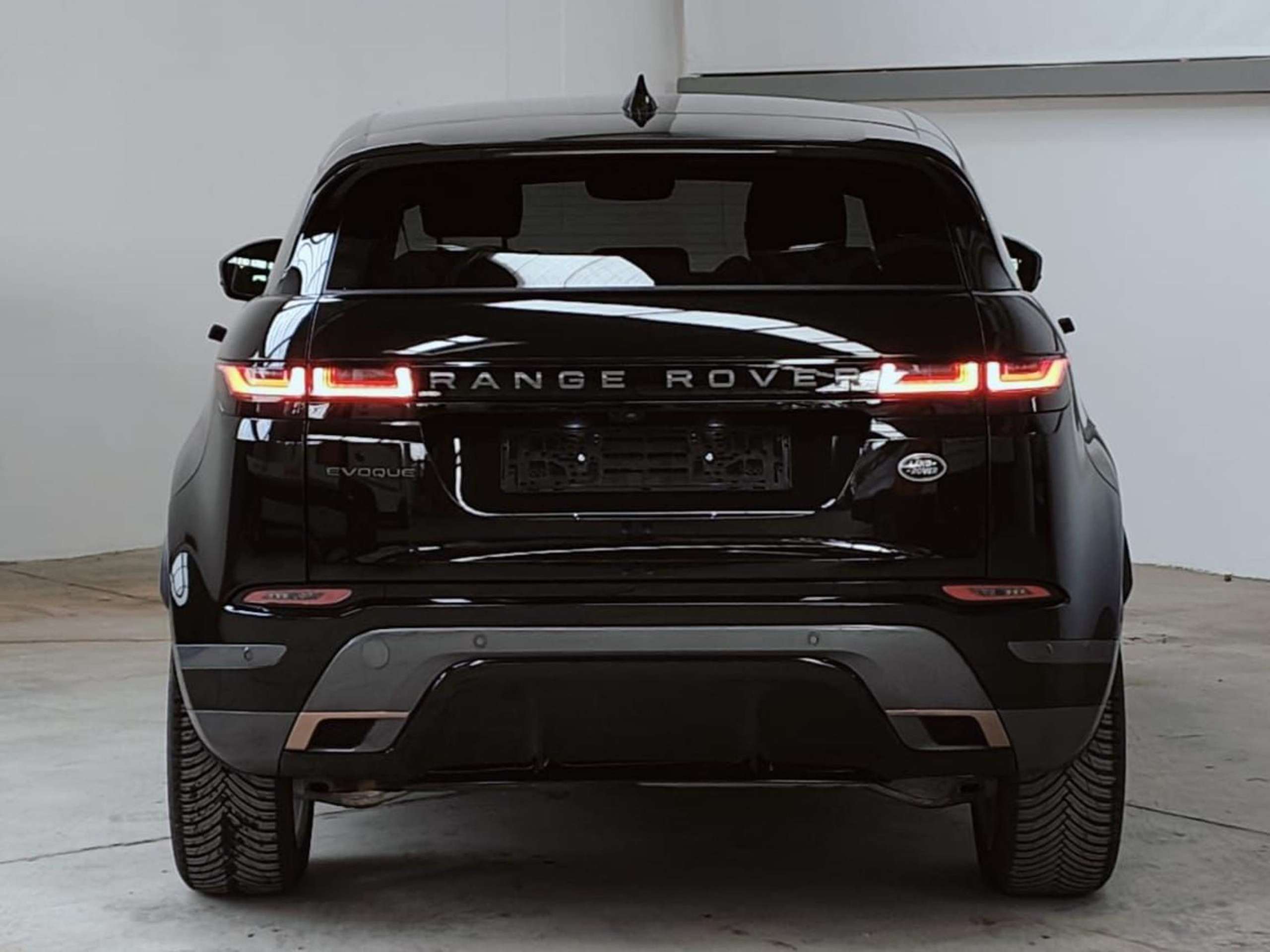 Land Rover - Range Rover Evoque