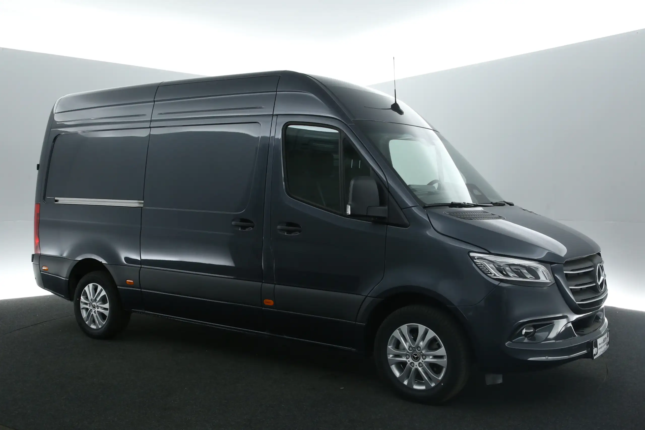 Mercedes-Benz - Sprinter