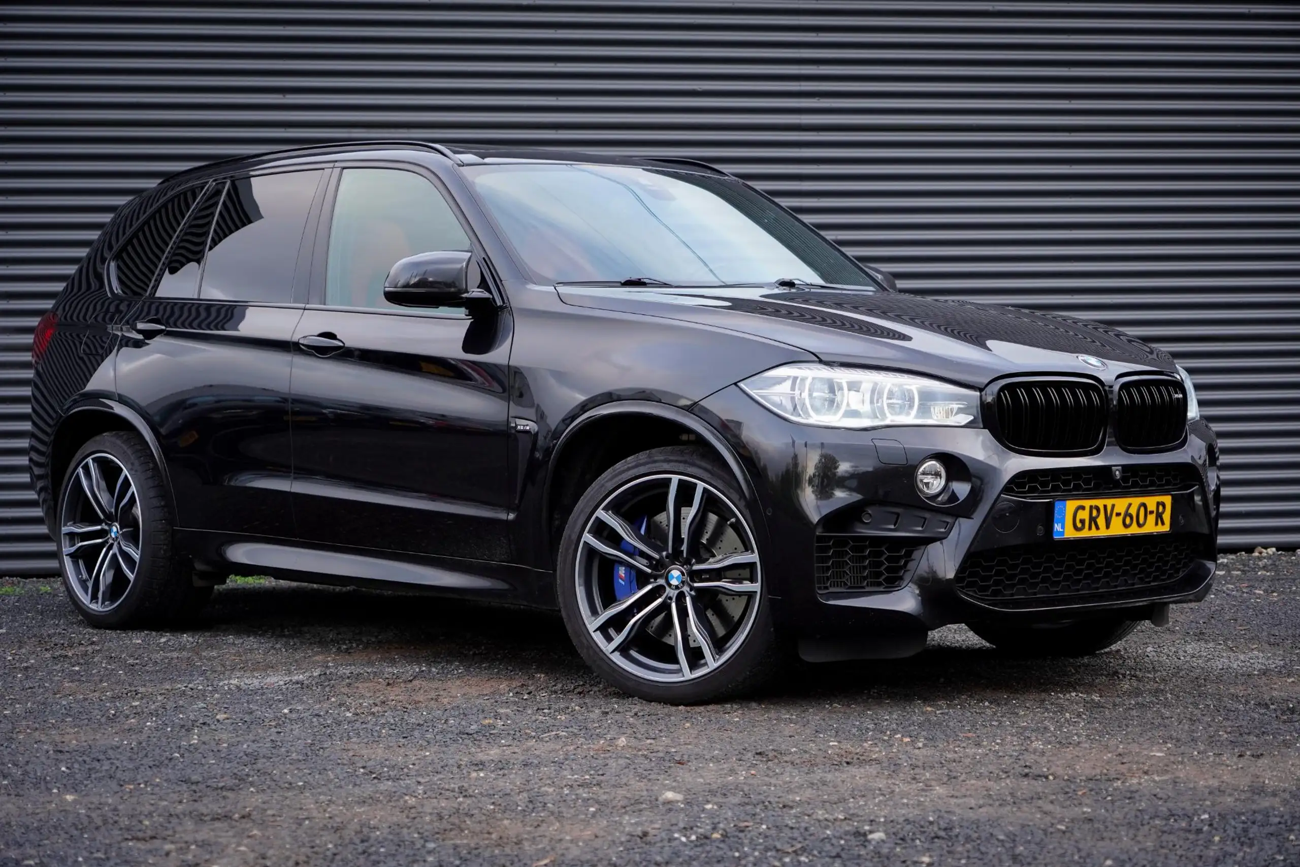 BMW - X5 M