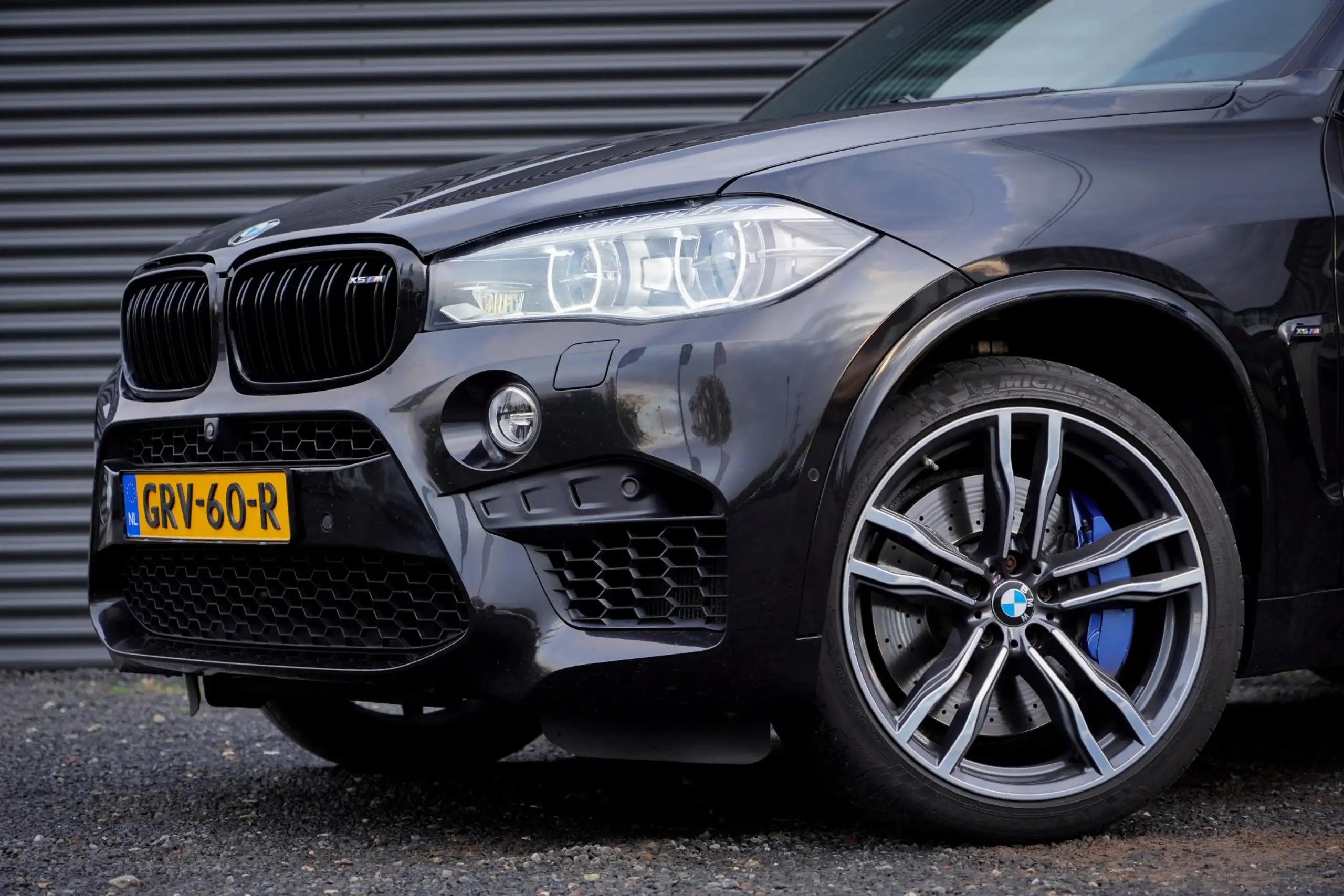 BMW - X5 M