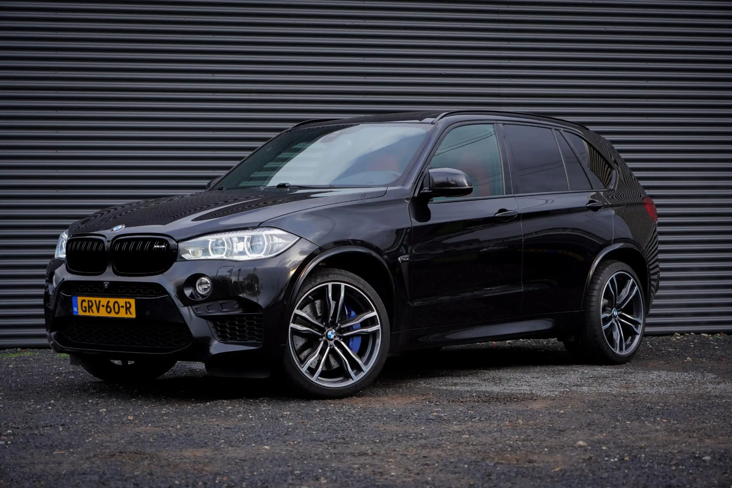 BMW - X5 M