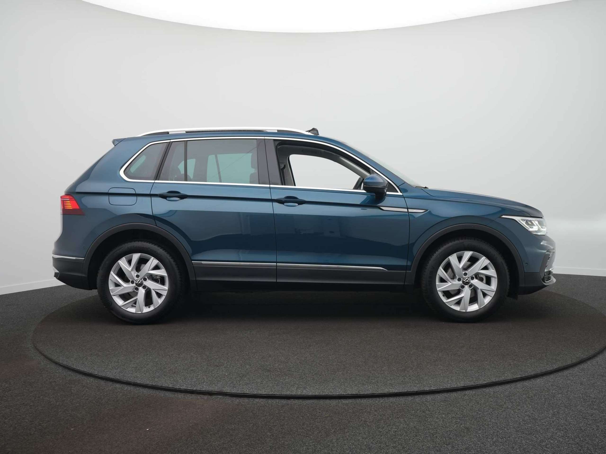 Volkswagen - Tiguan