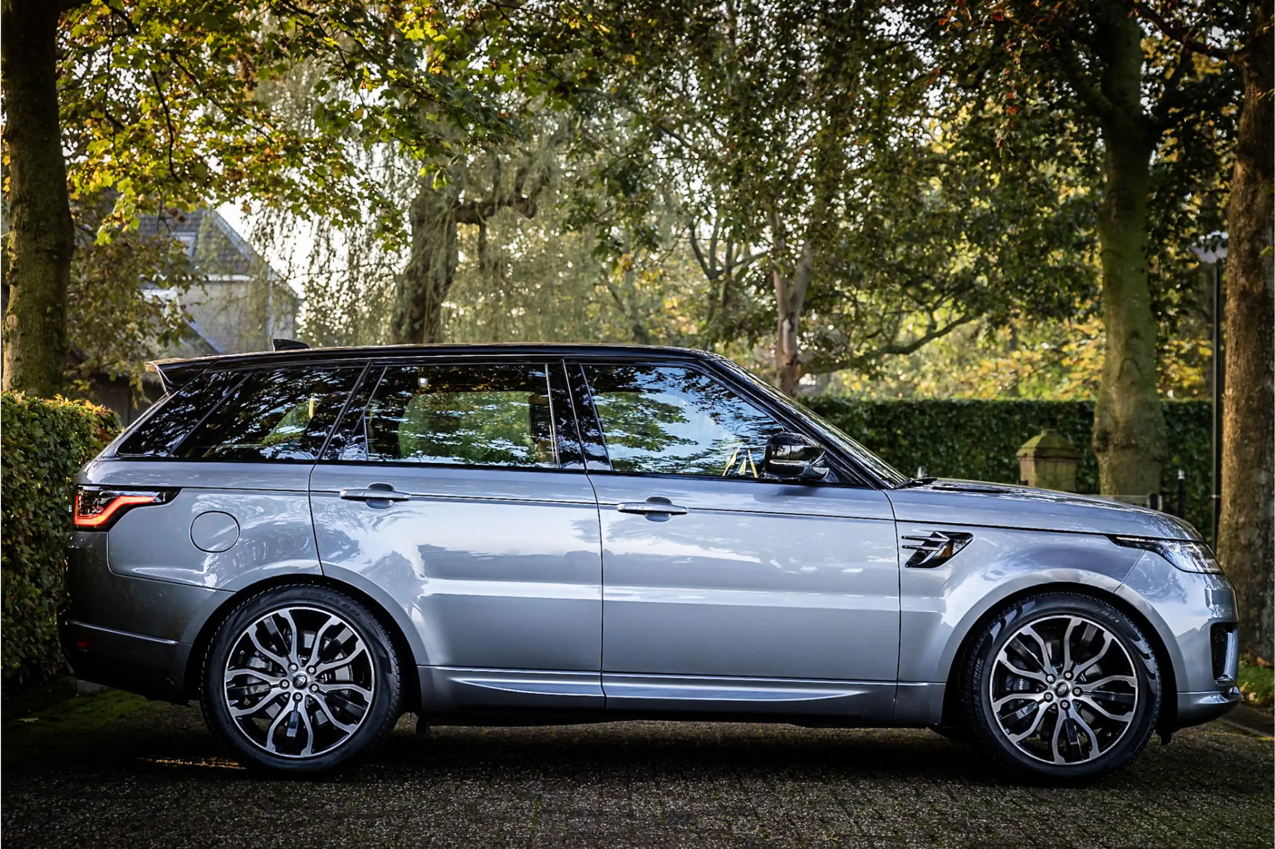 Land Rover - Range Rover Sport