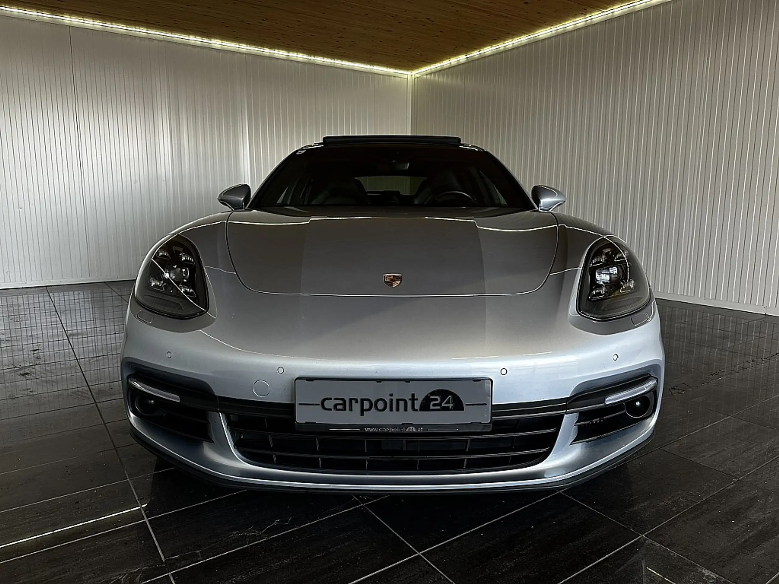 Porsche - Panamera