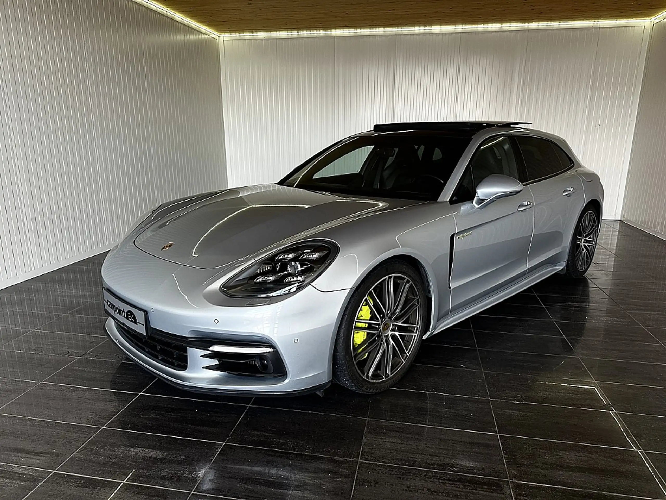 Porsche - Panamera