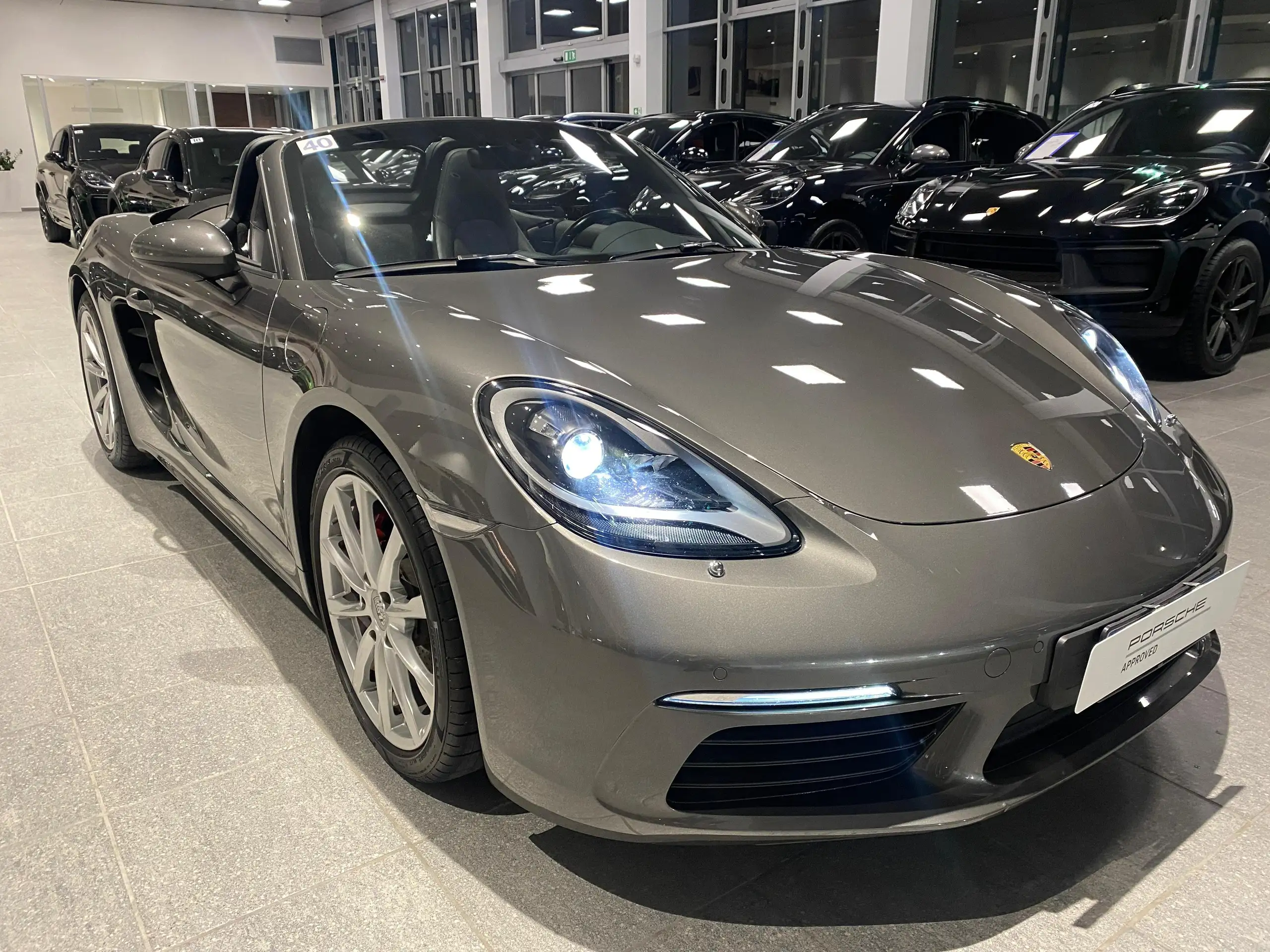 Porsche - Boxster