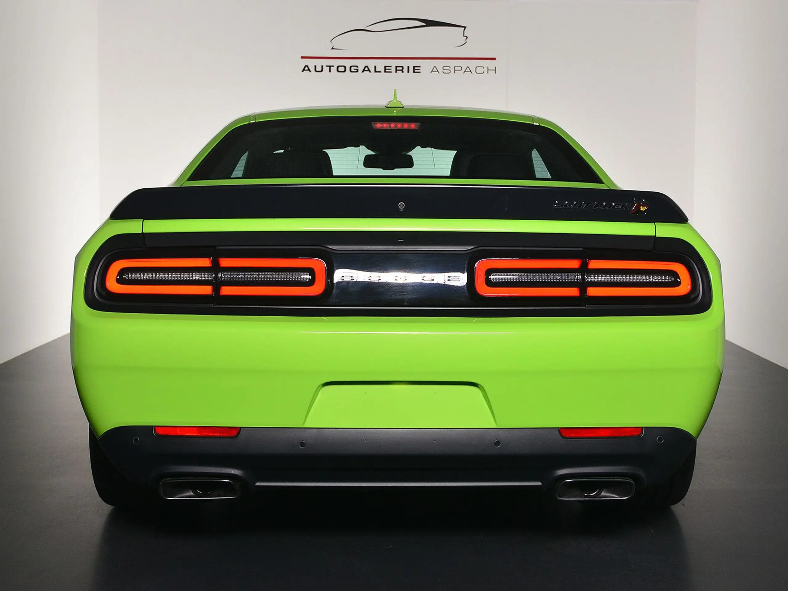 Dodge - Challenger