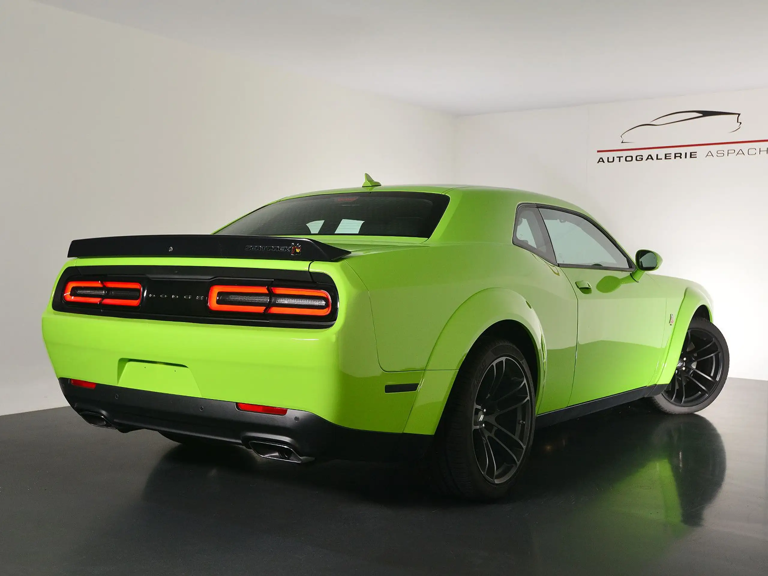 Dodge - Challenger