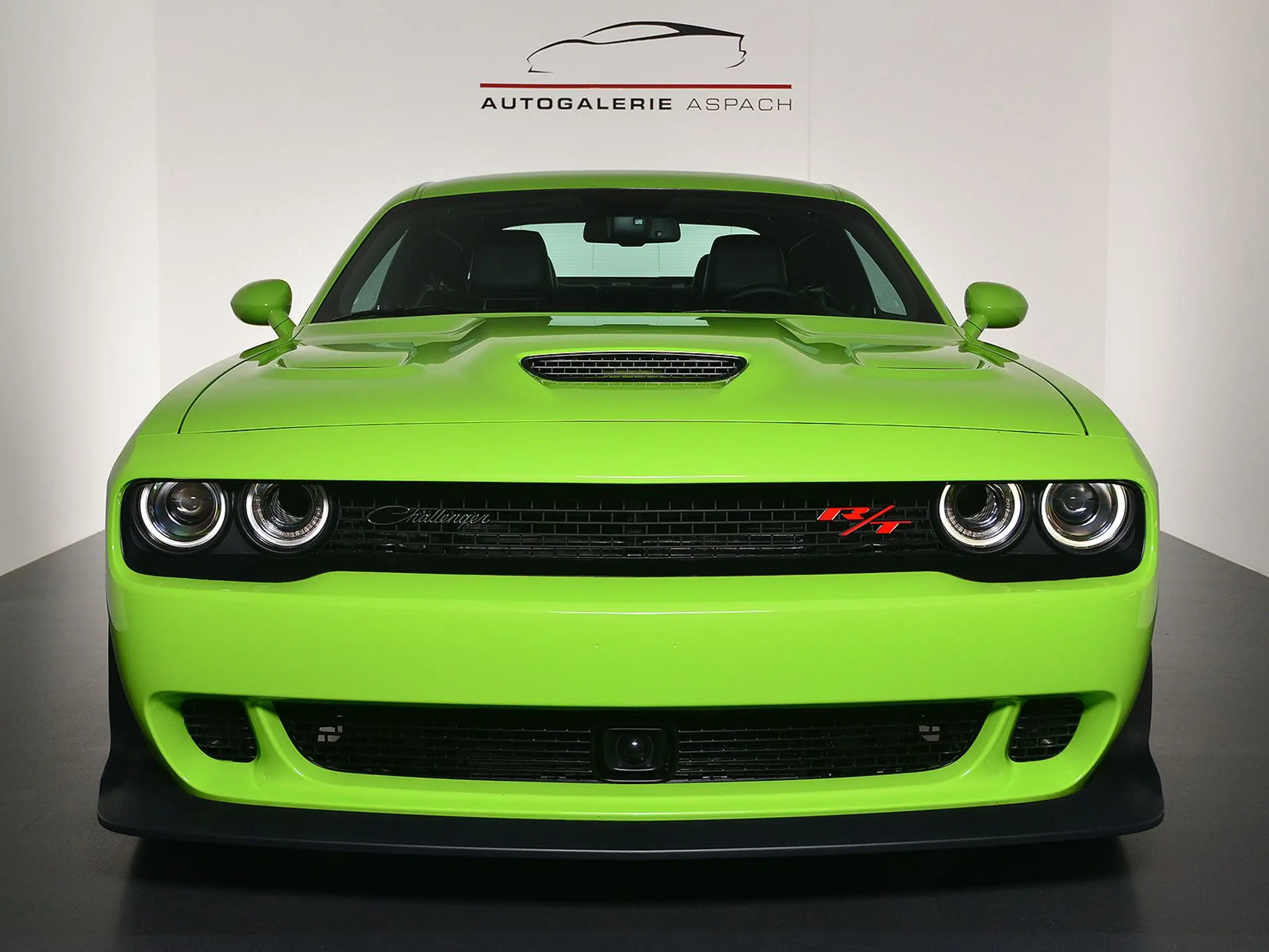 Dodge - Challenger