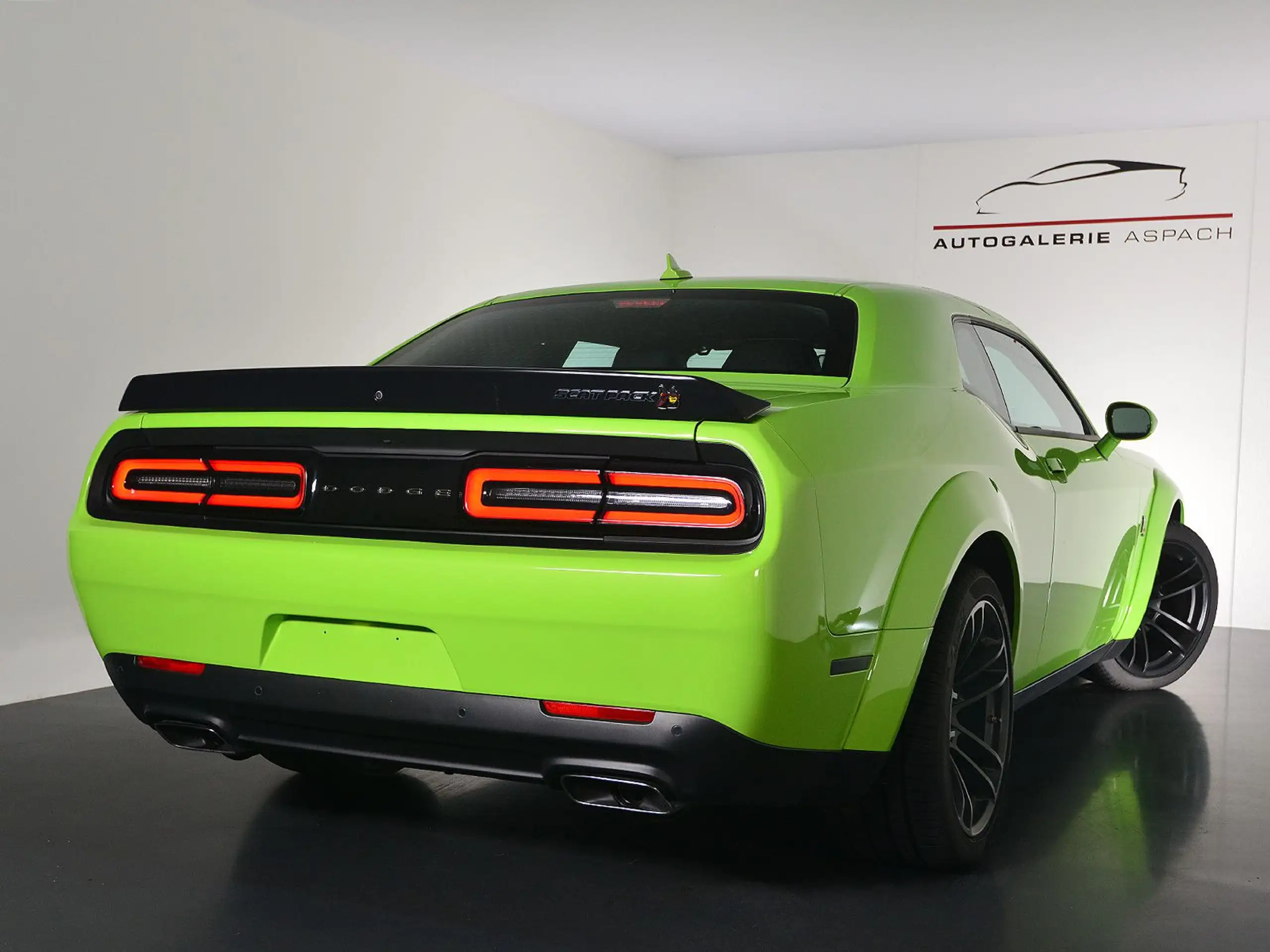 Dodge - Challenger