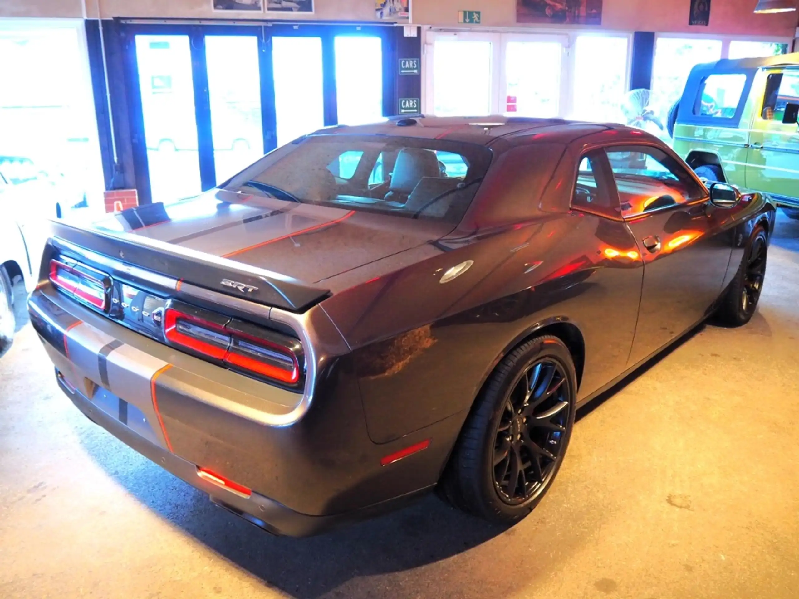 Dodge - Challenger