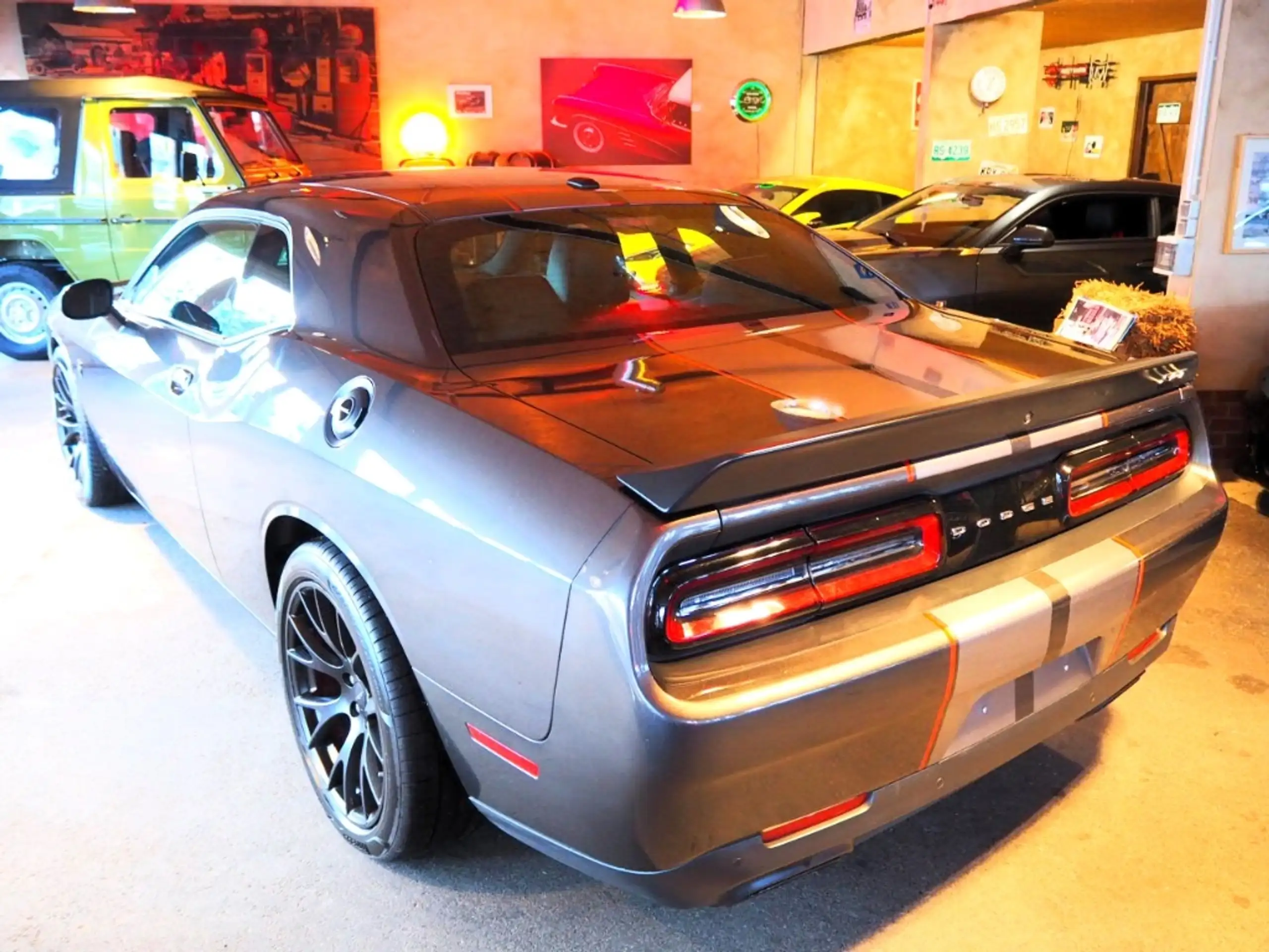 Dodge - Challenger