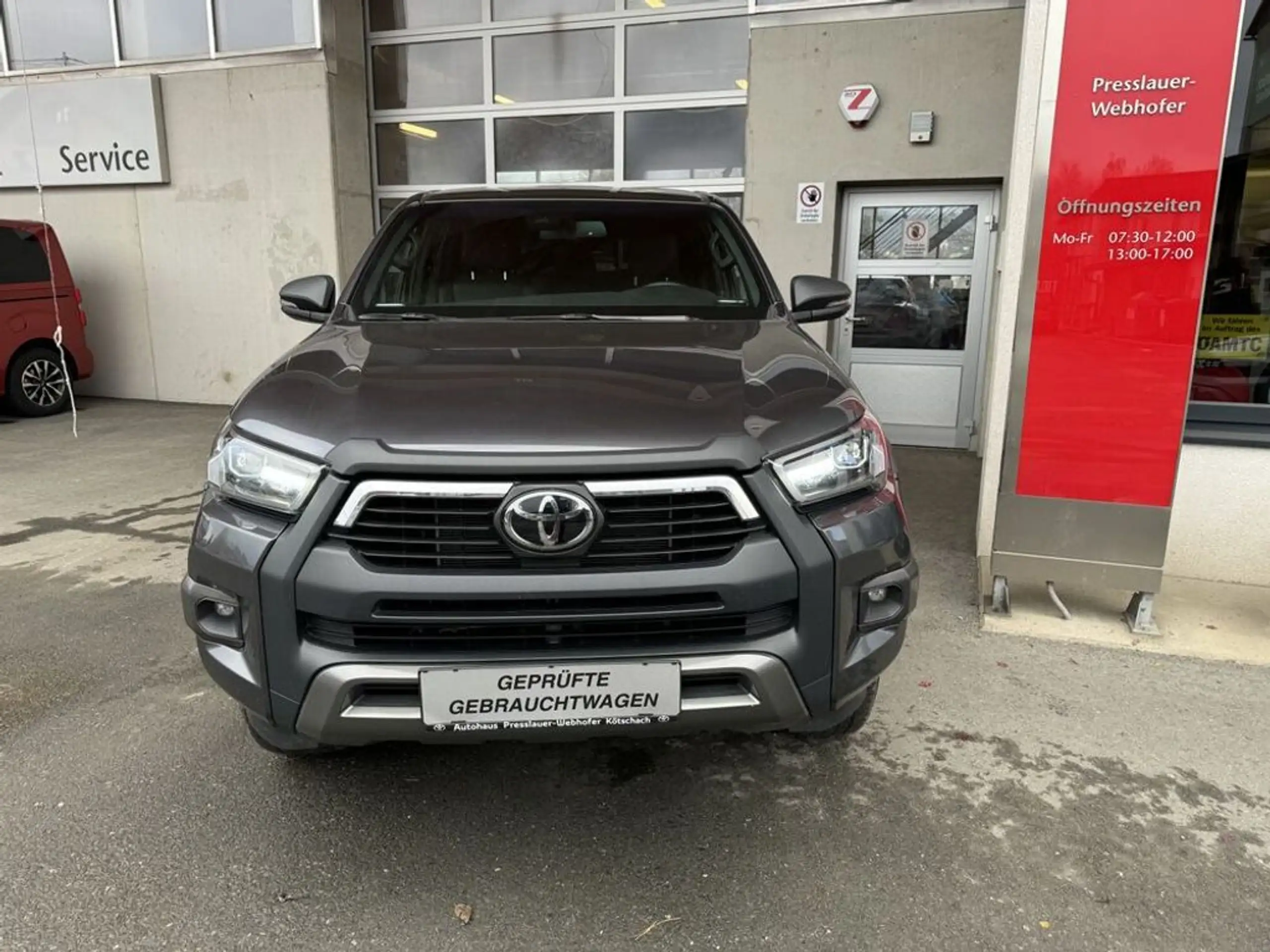 Toyota - Hilux