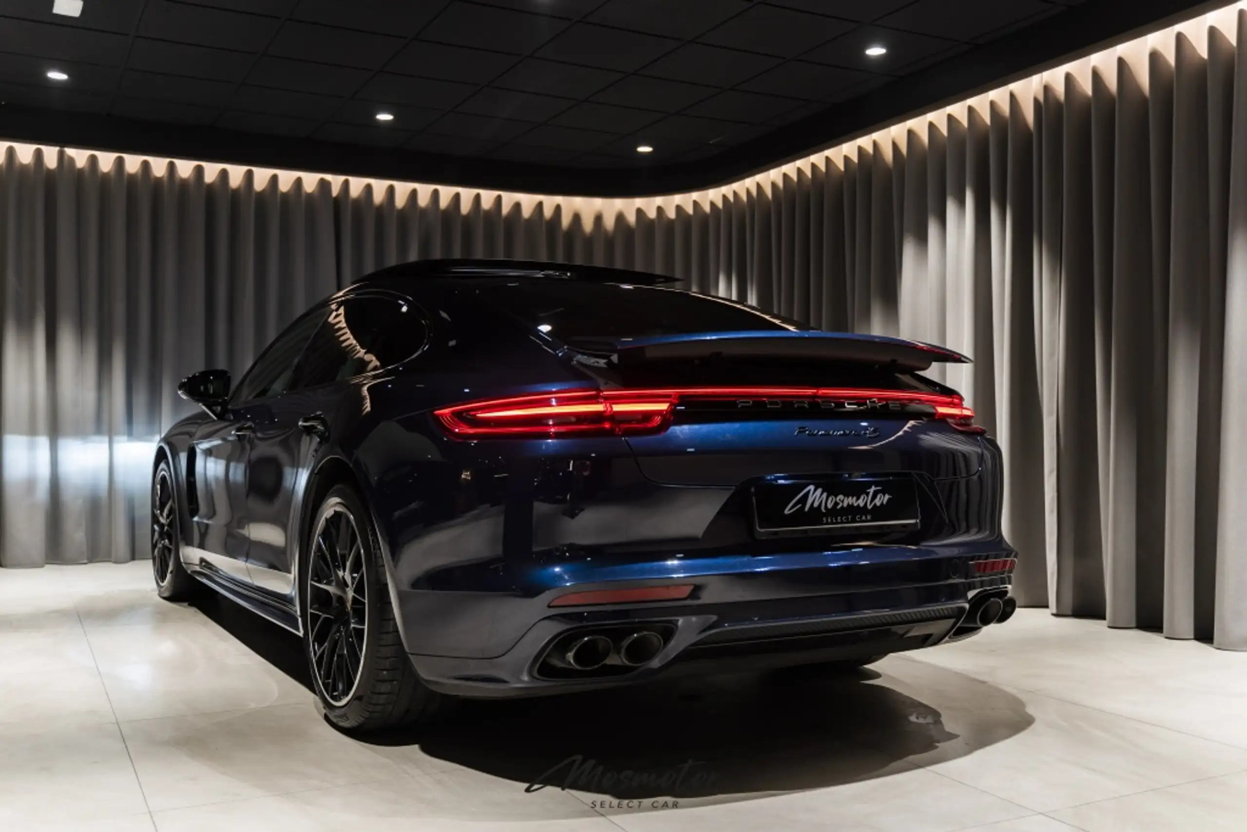 Porsche - Panamera