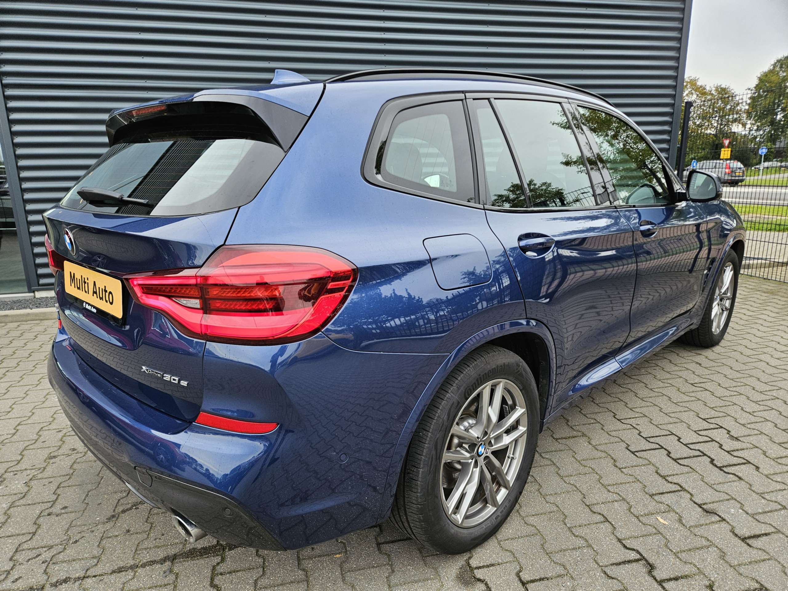 BMW - X3