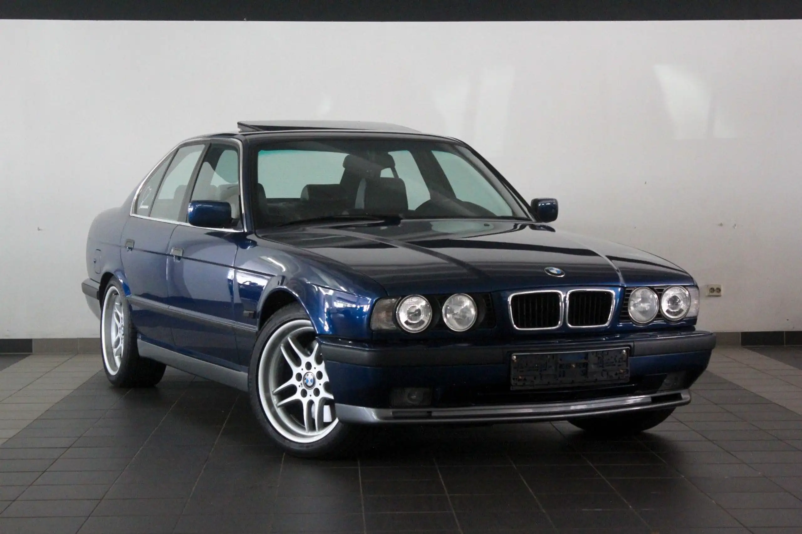 BMW M5 1995