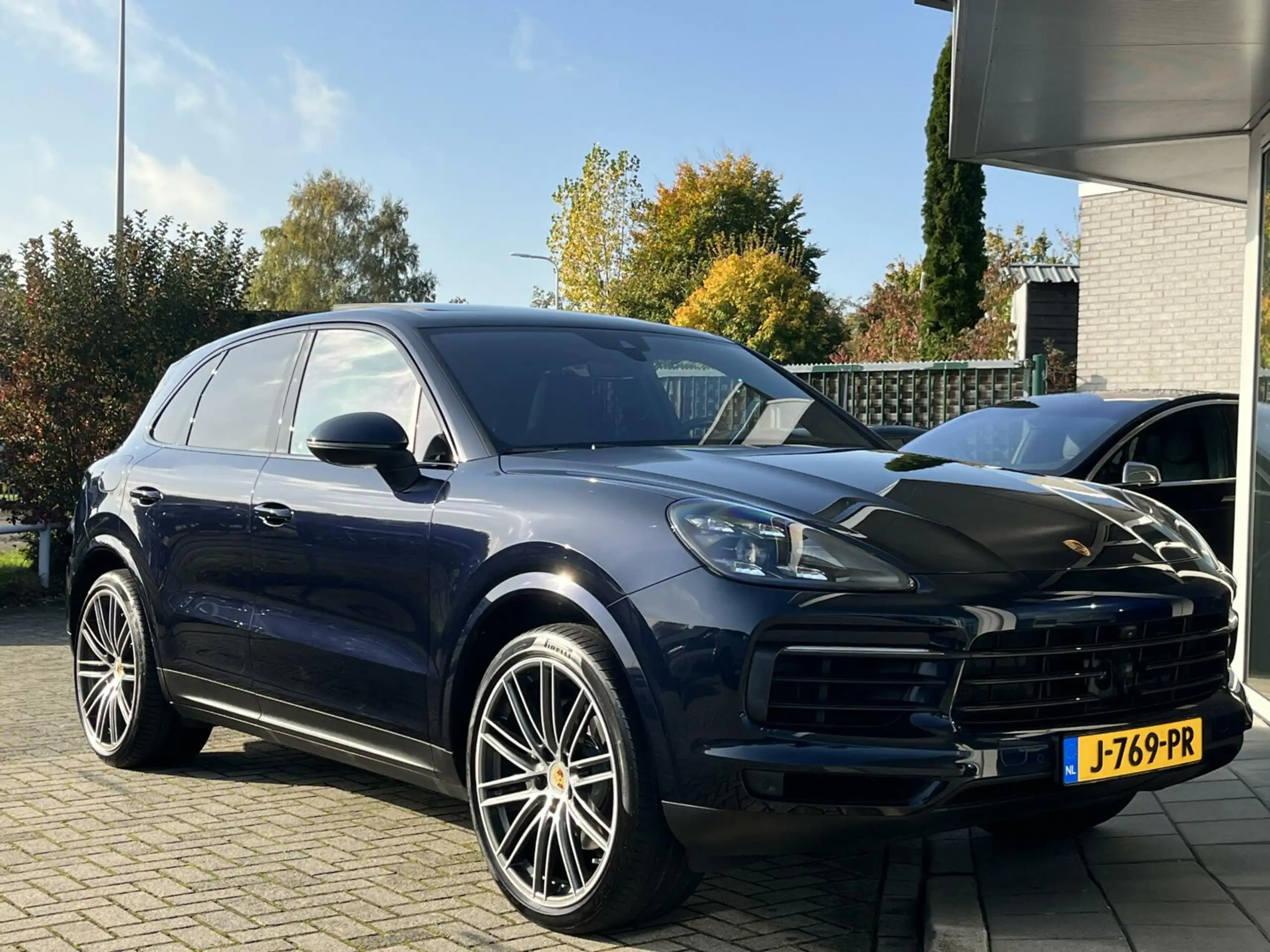 Porsche - Cayenne