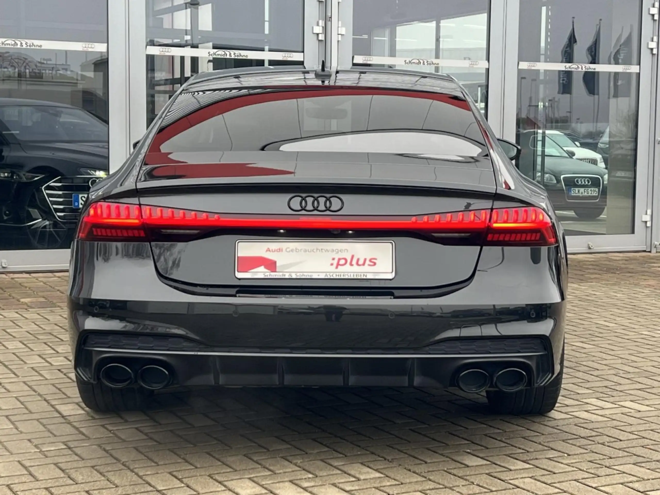 Audi - S7