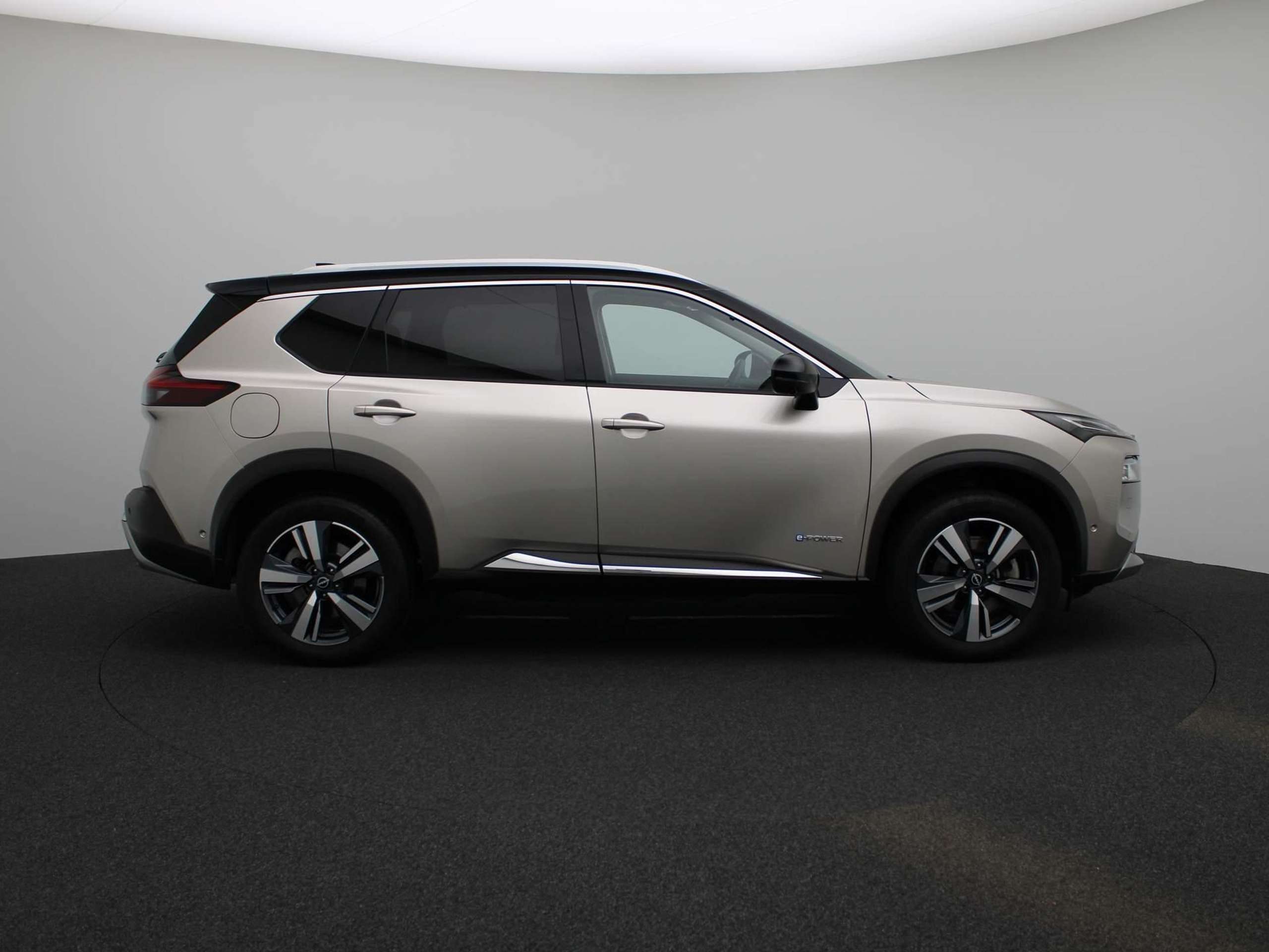 Nissan - X-Trail