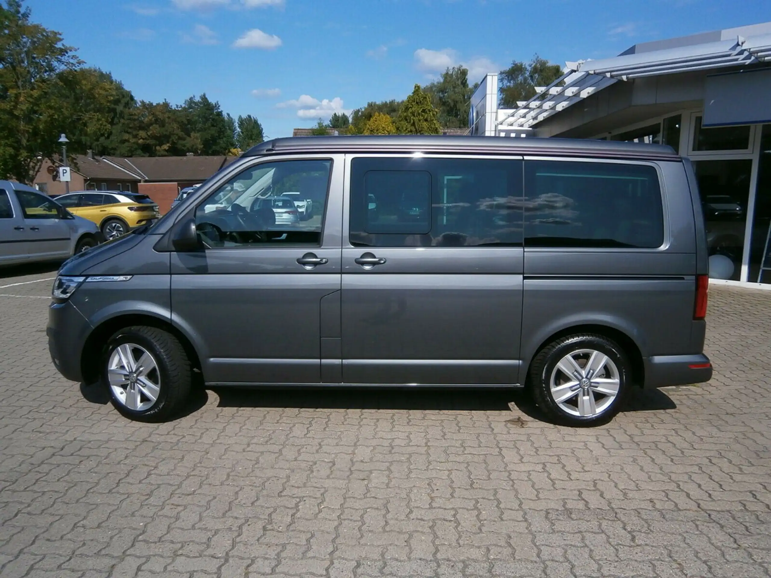 Volkswagen - T6 California