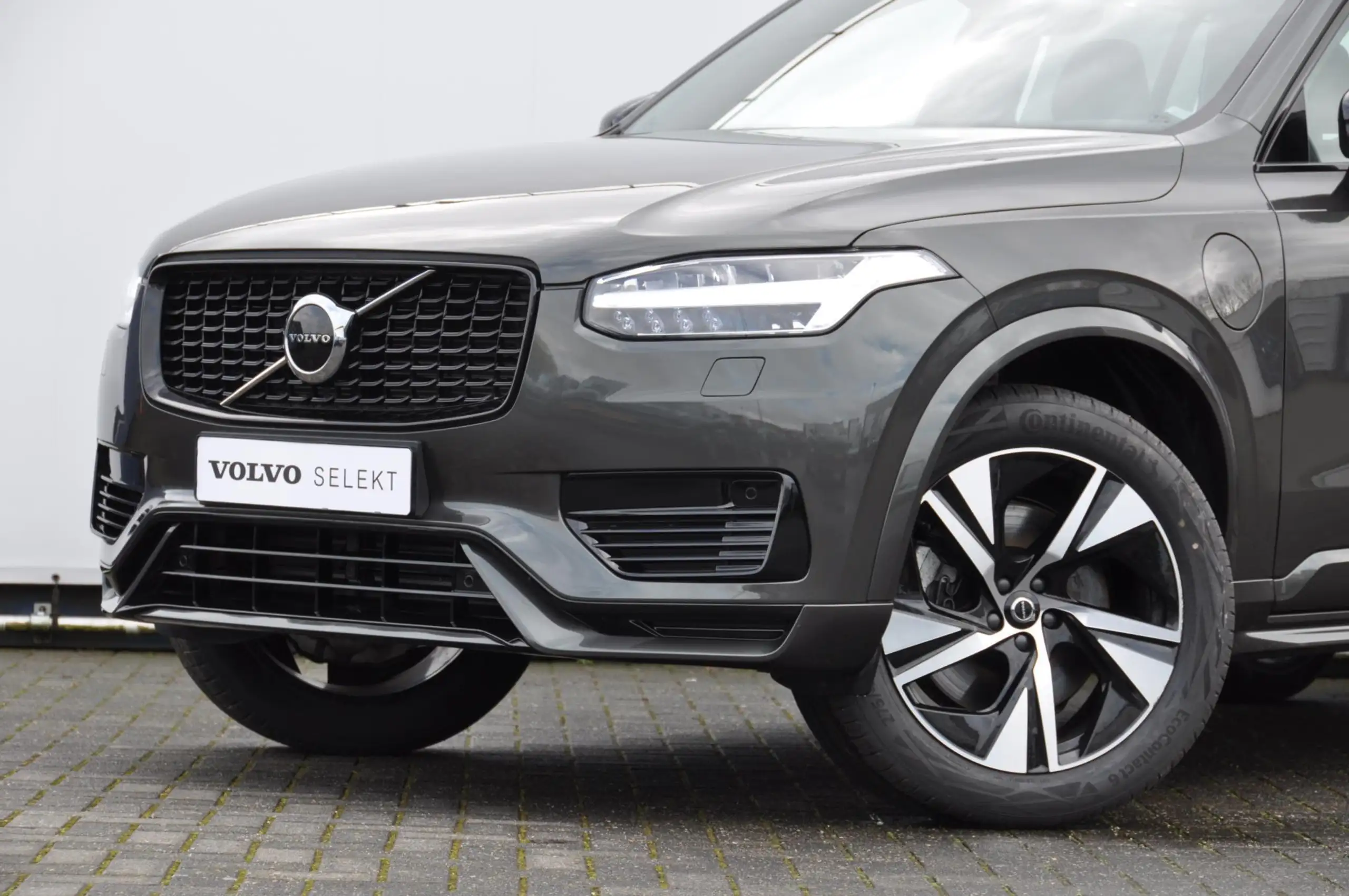 Volvo - XC90