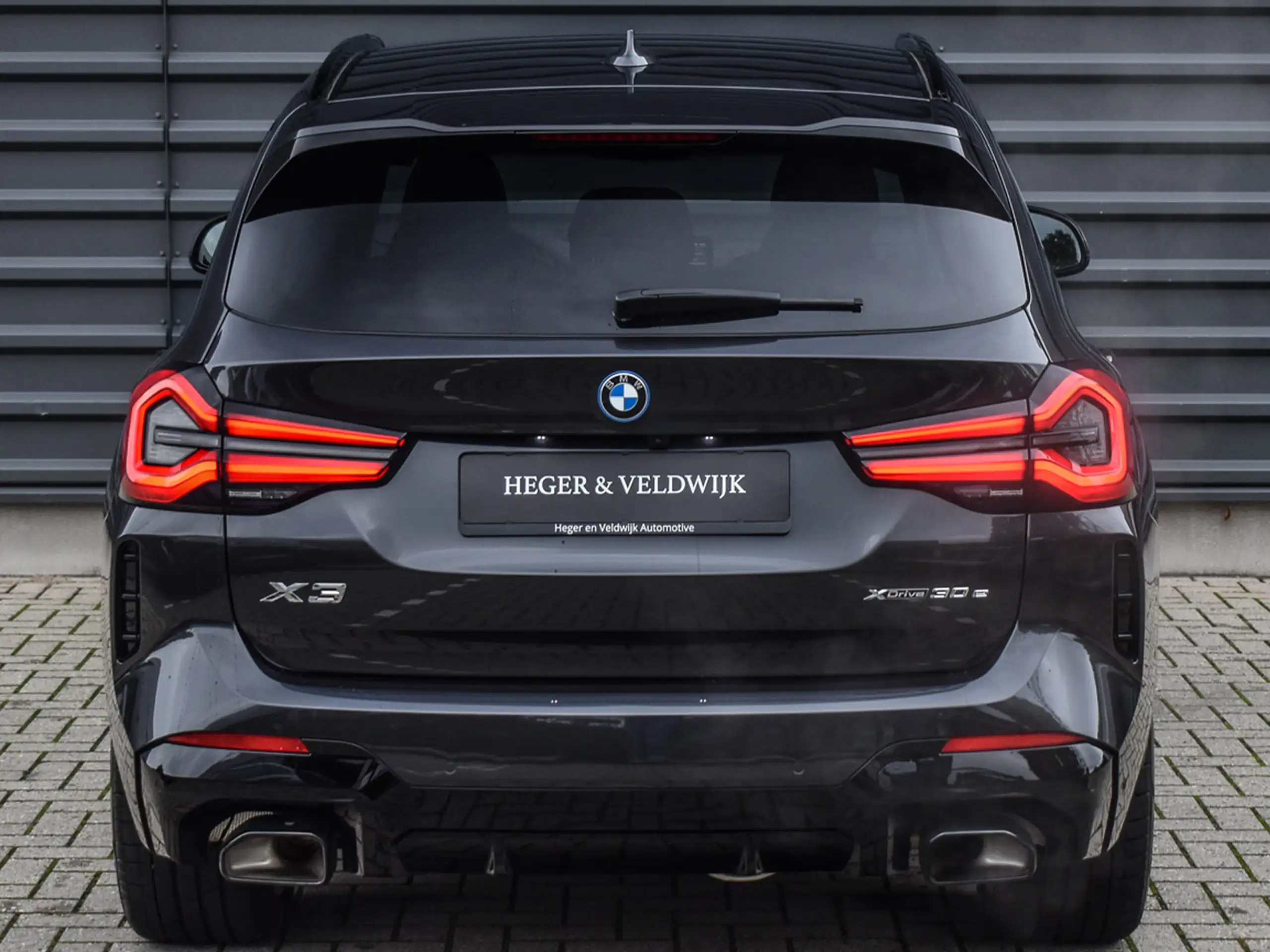 BMW - X3