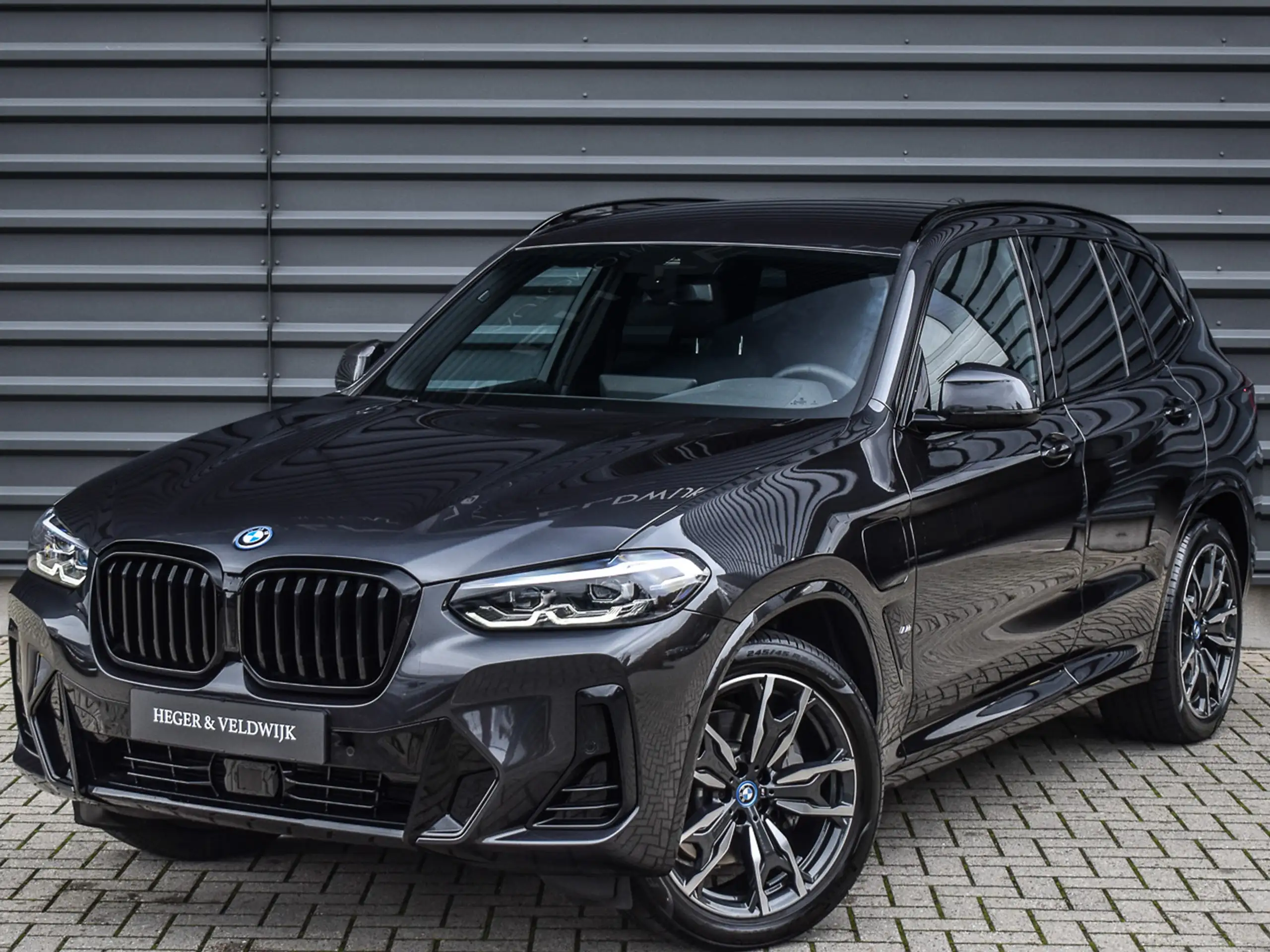 BMW - X3