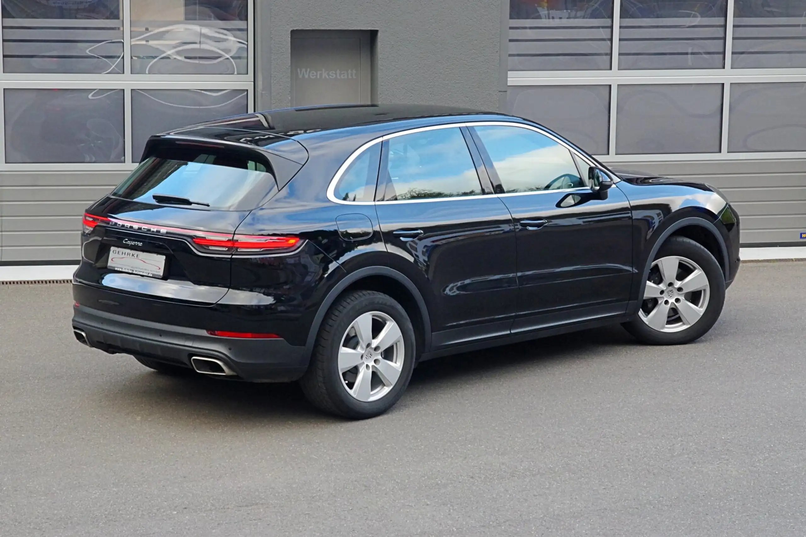 Porsche - Cayenne