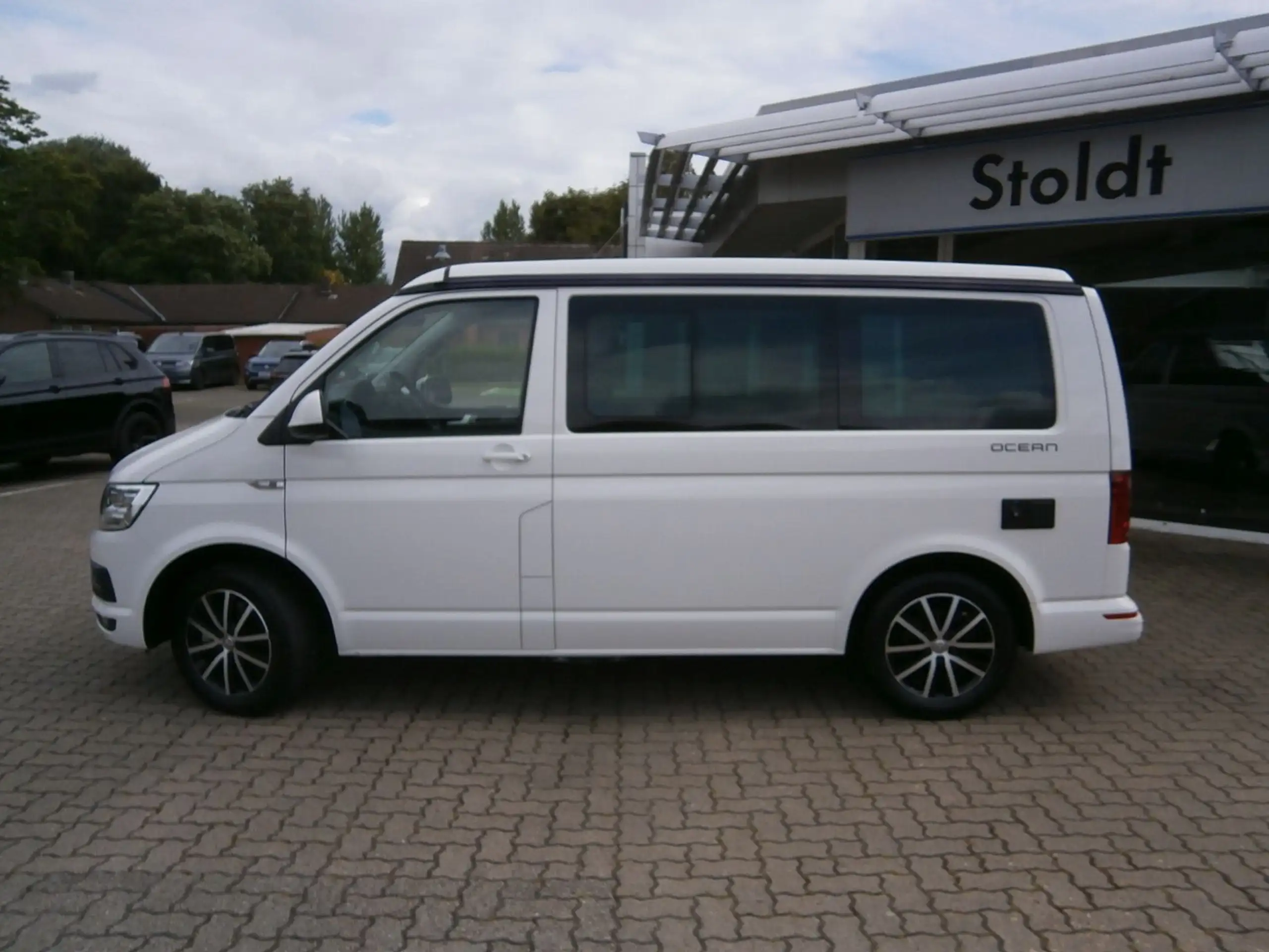 Volkswagen - T6 California