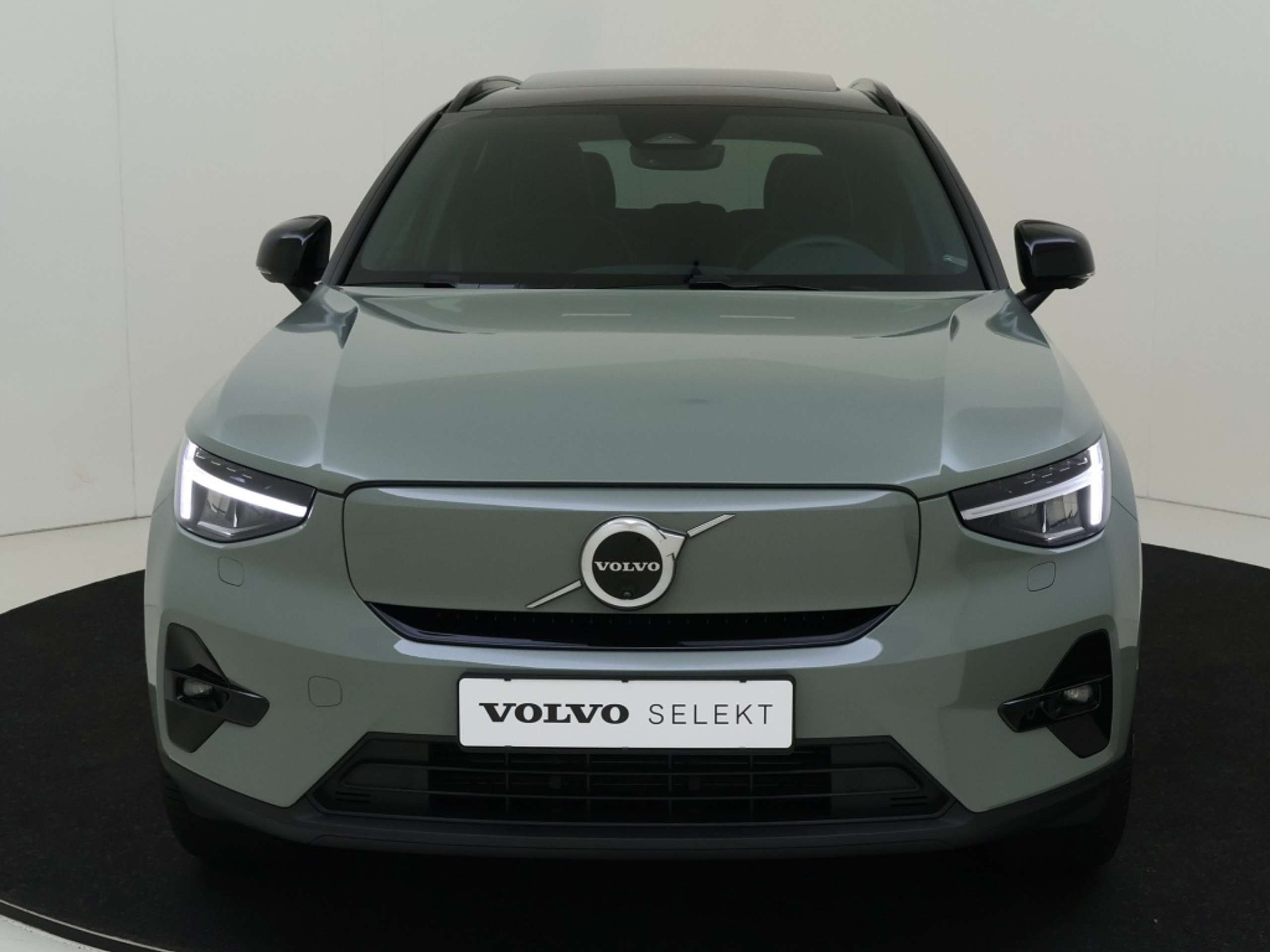 Volvo - XC40