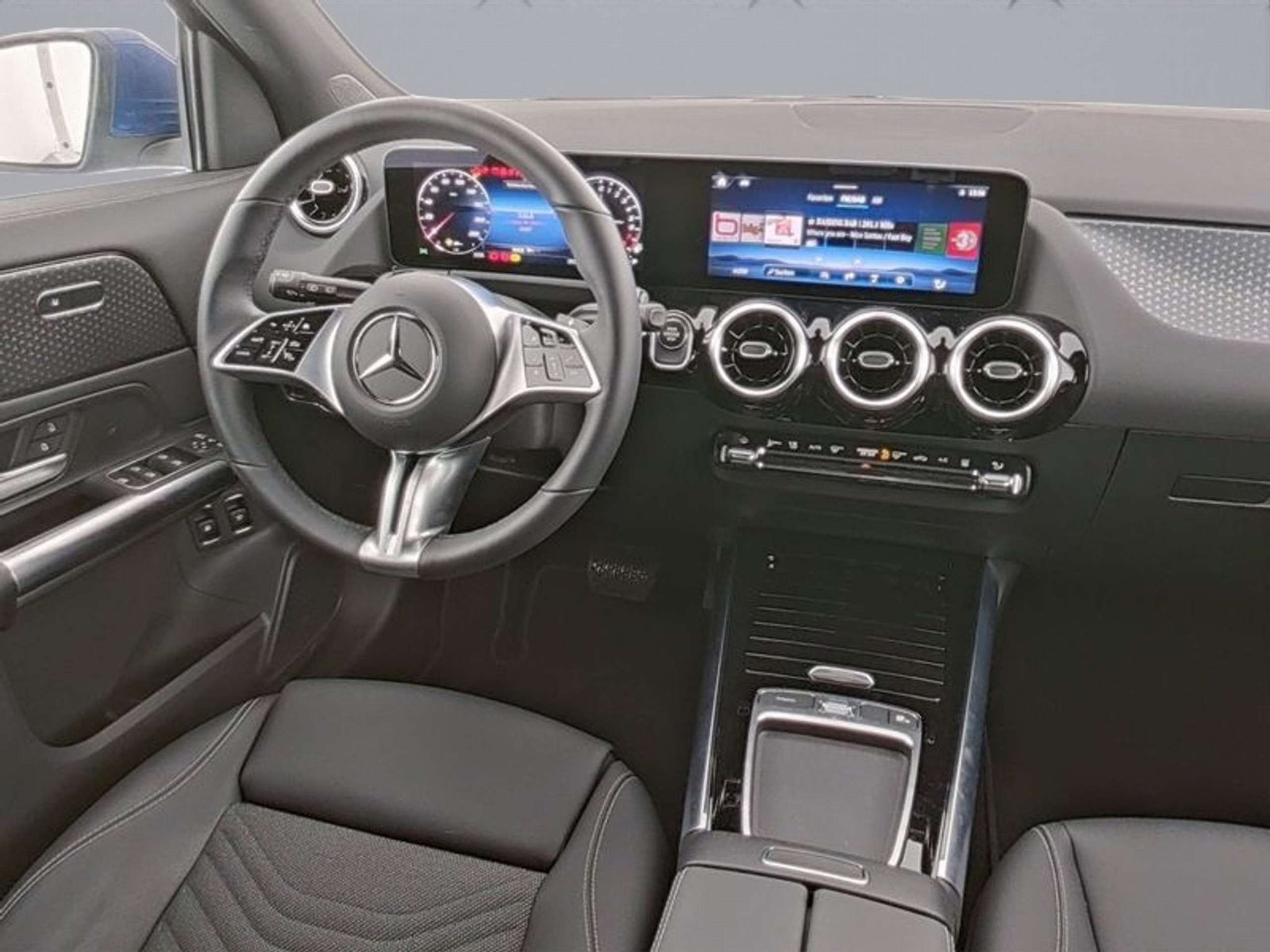 Mercedes-Benz - GLA 250