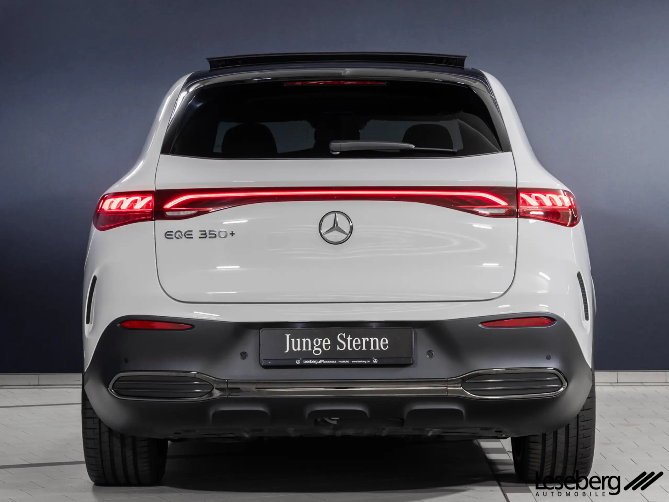 Mercedes-Benz - EQE SUV