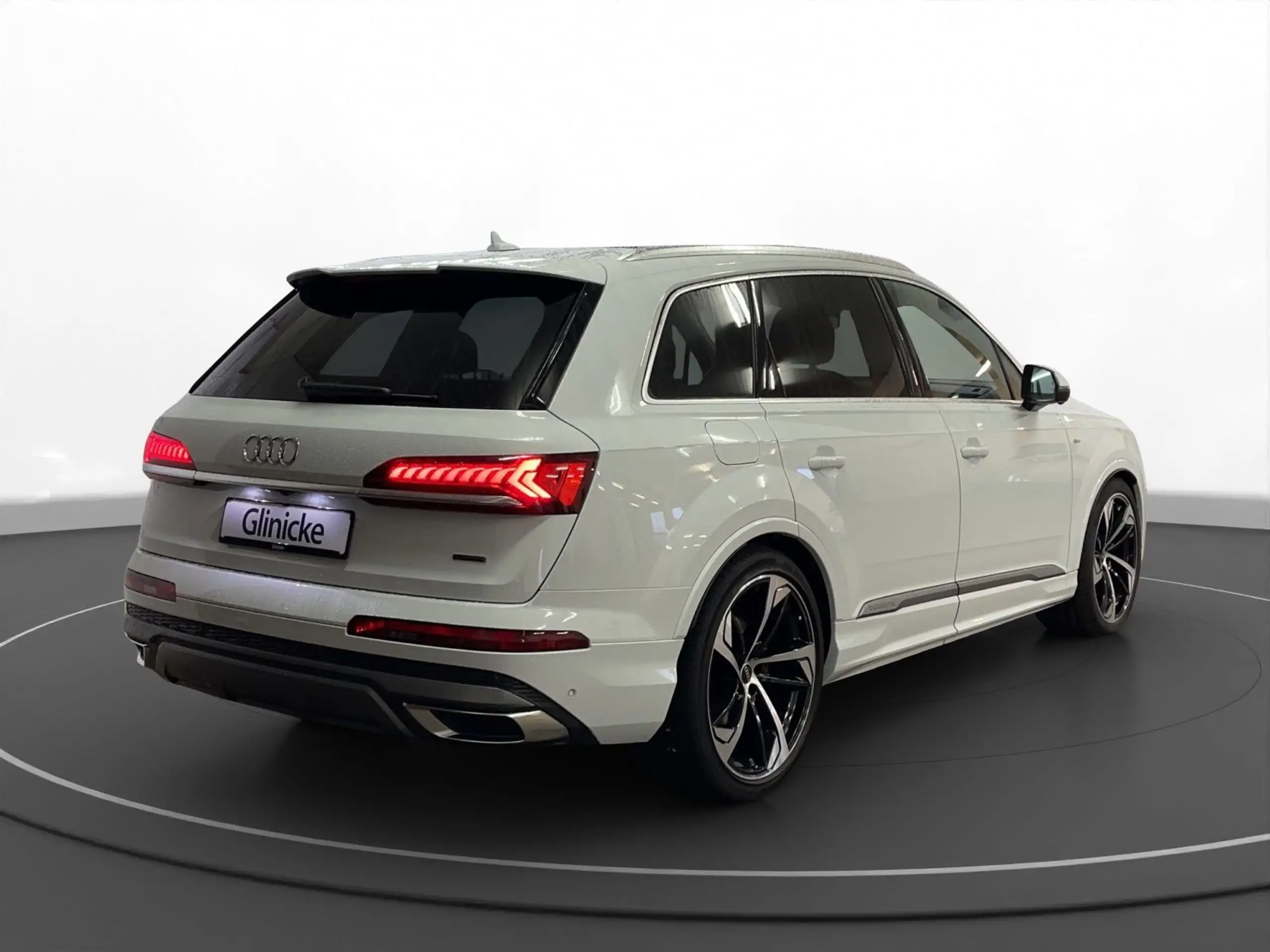 Audi - Q7