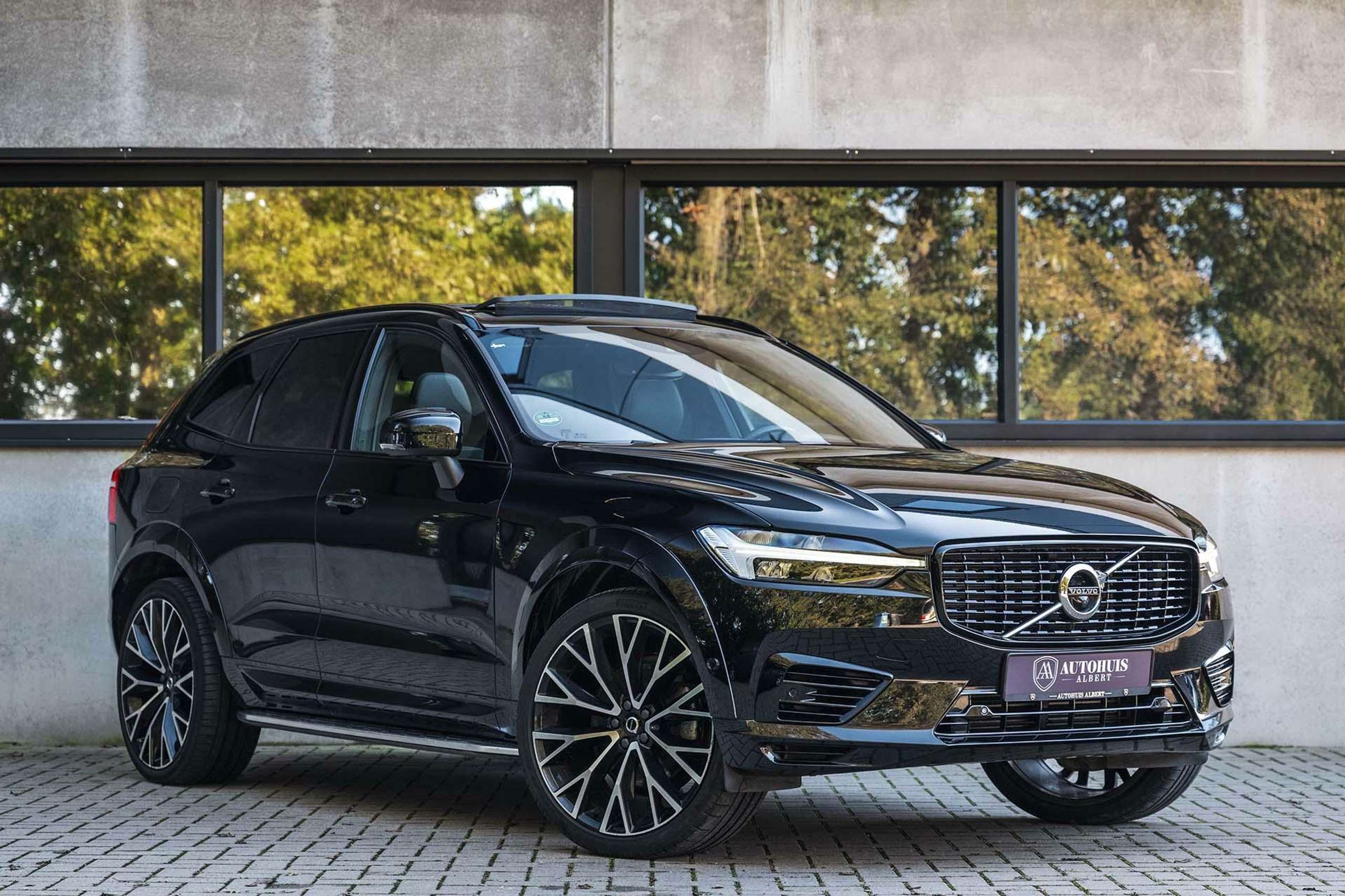 Volvo - XC60