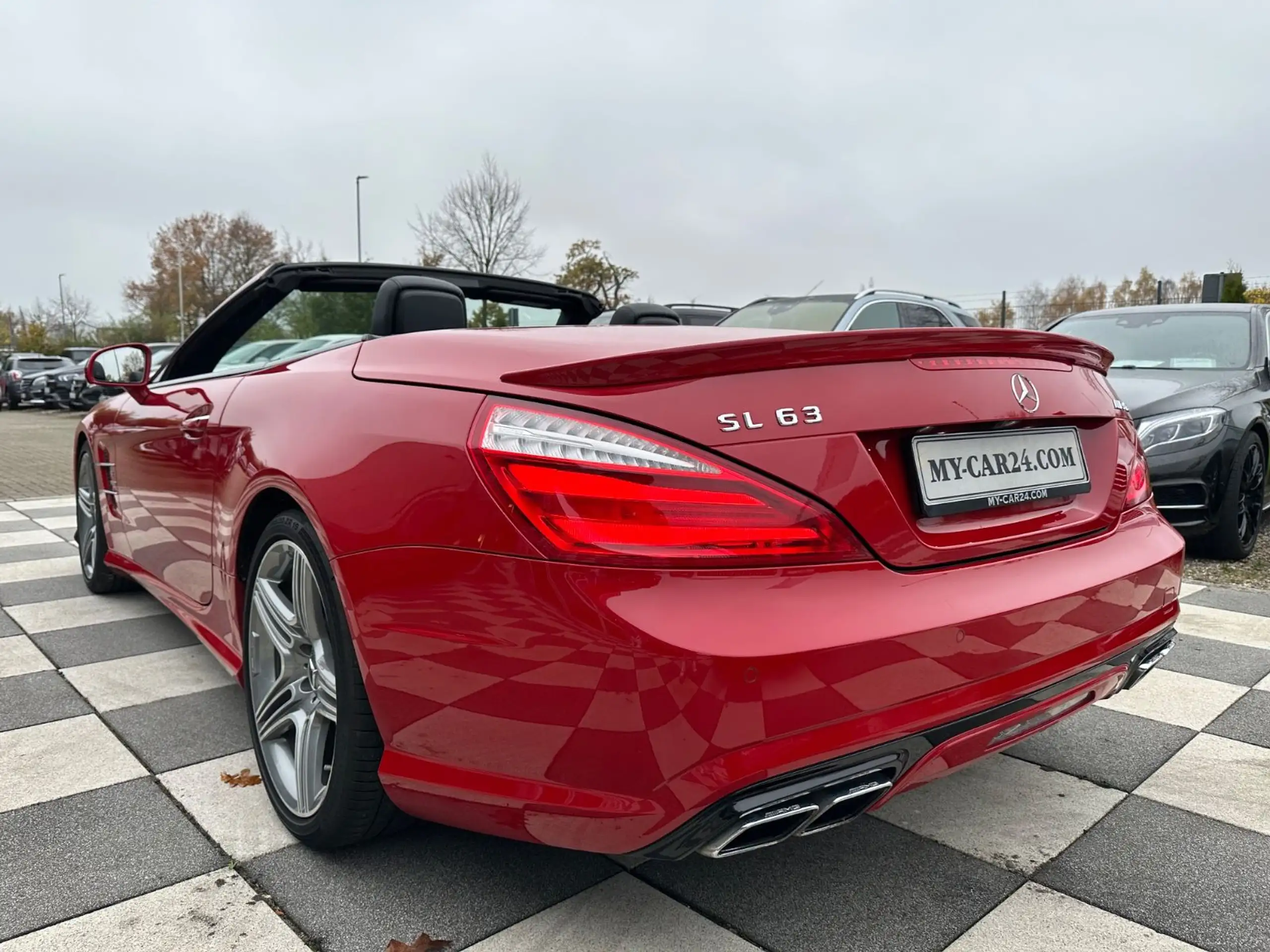 Mercedes-Benz - SL 63 AMG