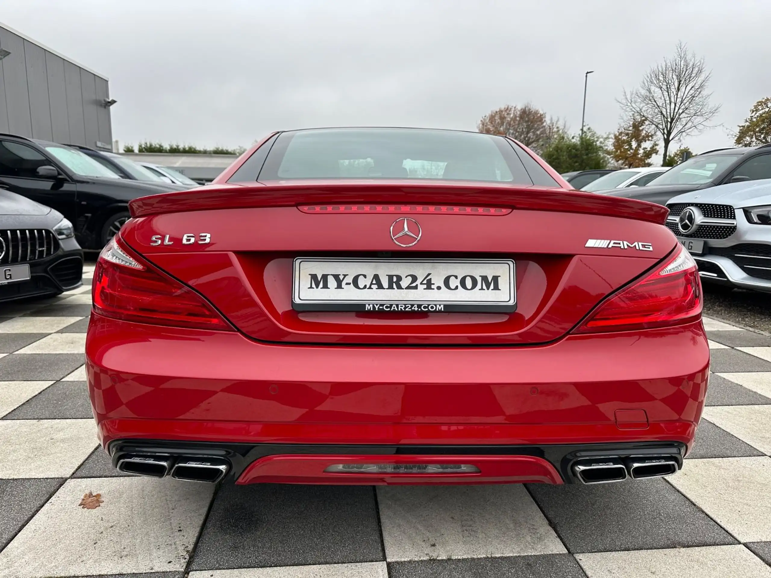 Mercedes-Benz - SL 63 AMG