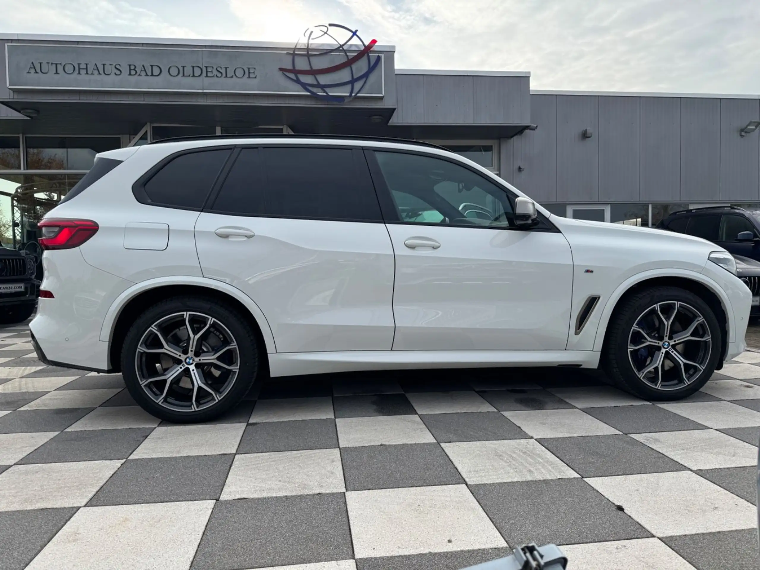 BMW - X5 M