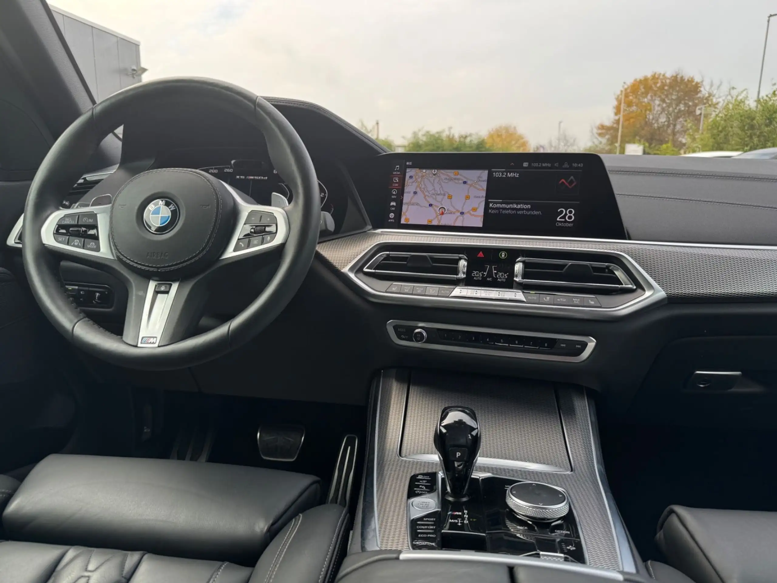 BMW - X5 M