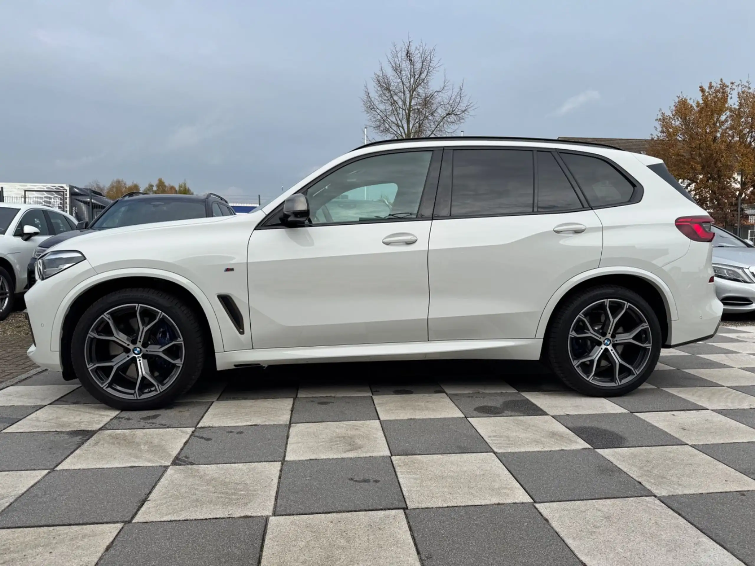 BMW - X5 M