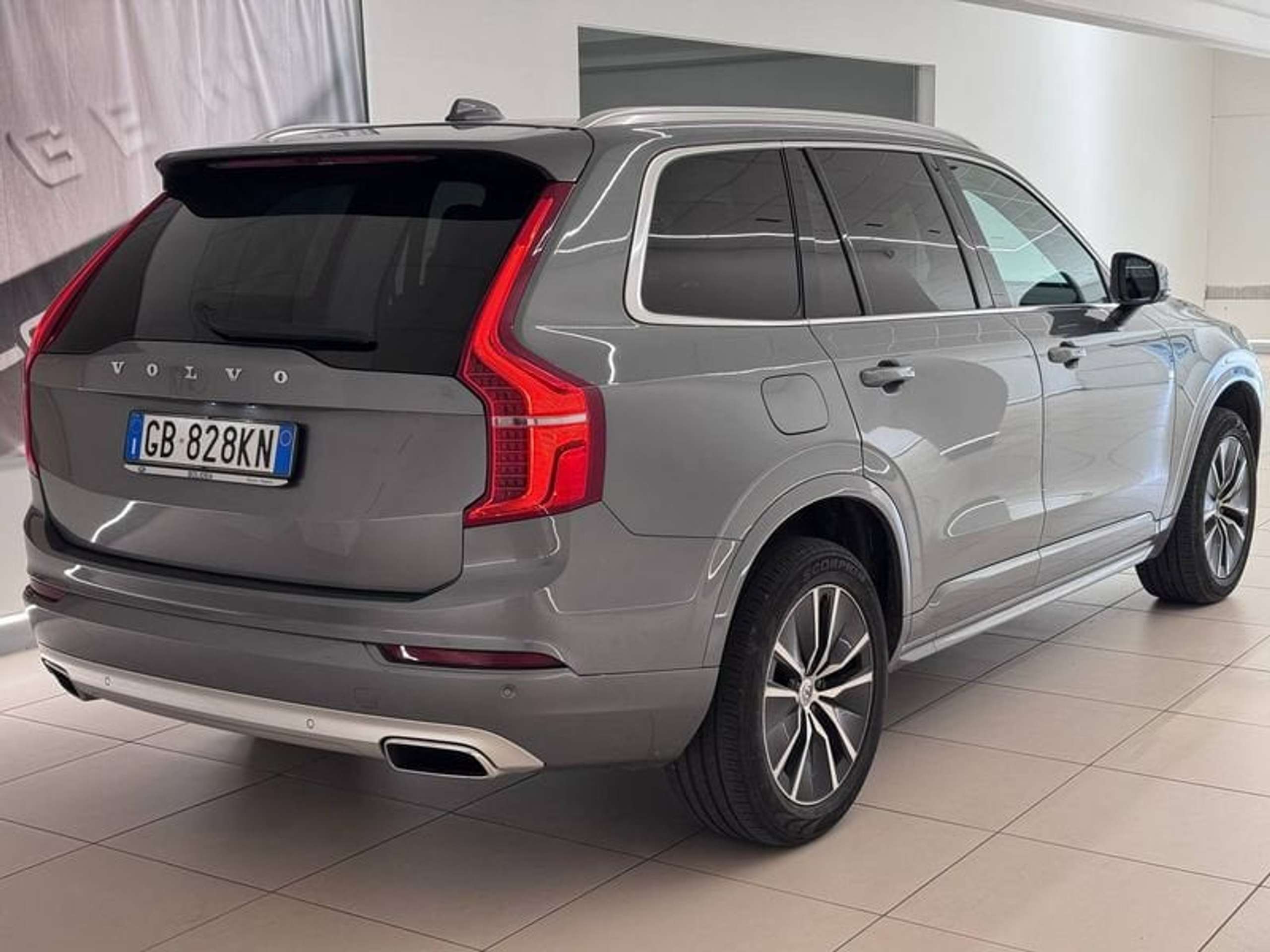 Volvo - XC90