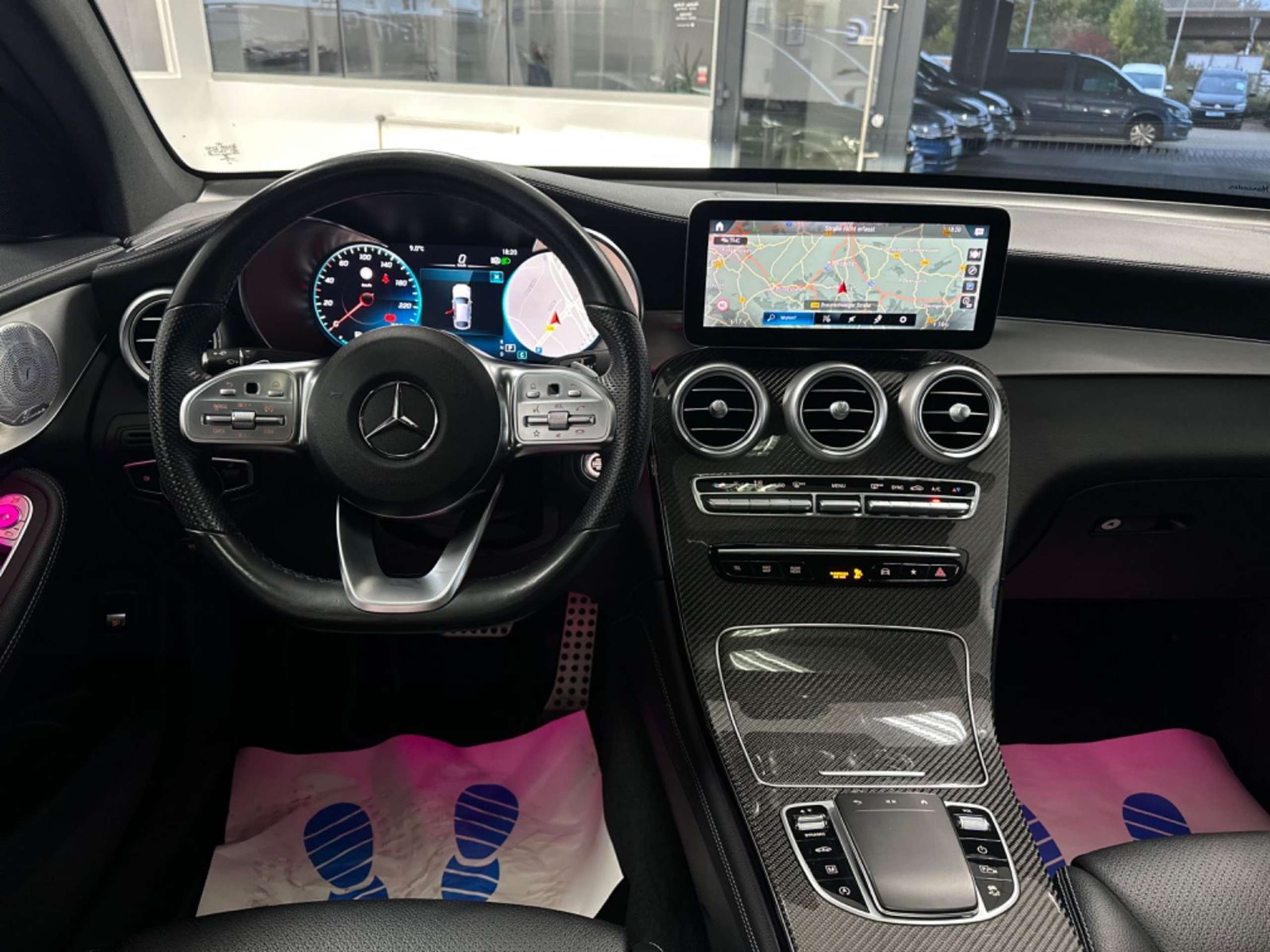 Mercedes-Benz - GLC 220