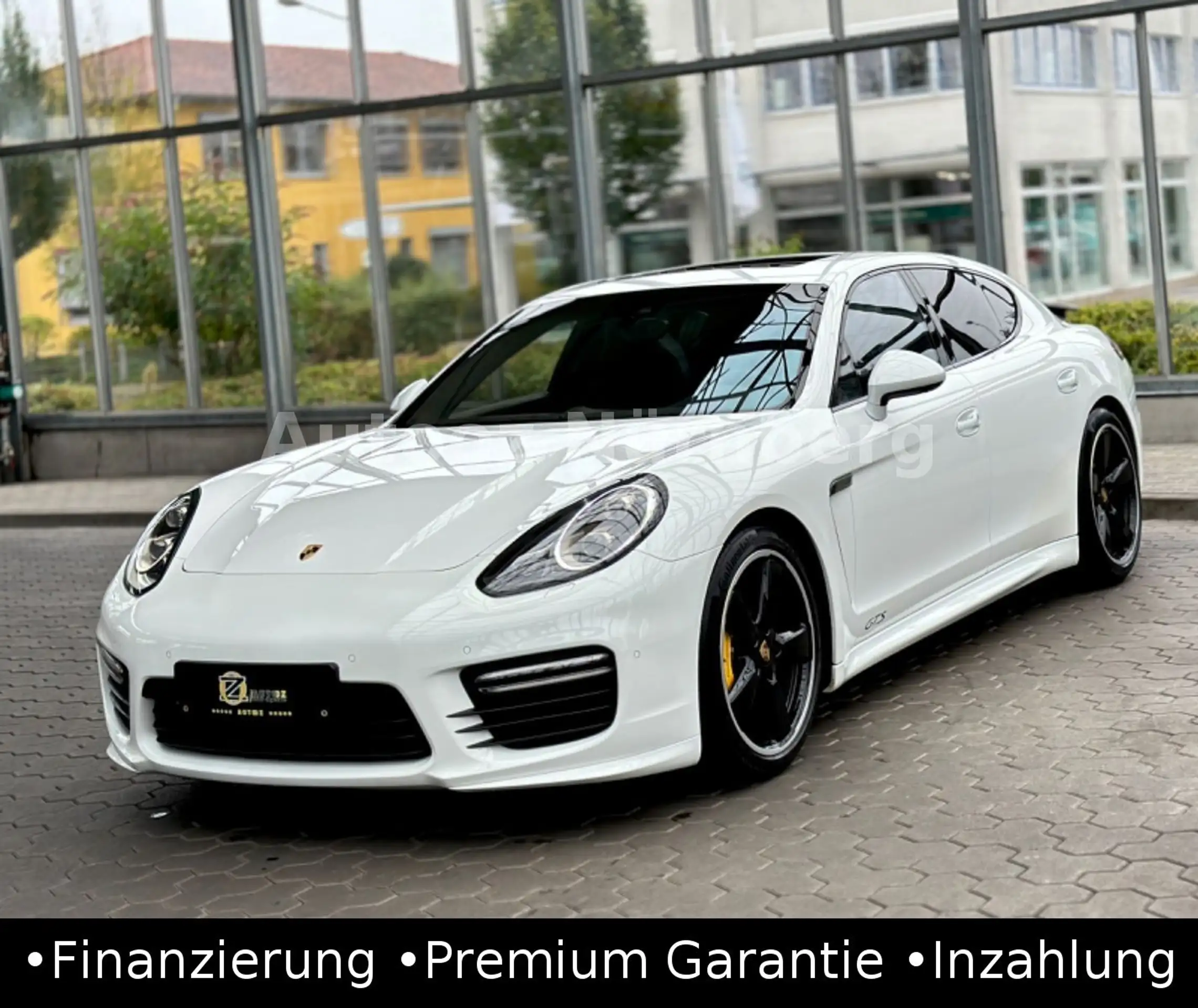 Porsche - Panamera