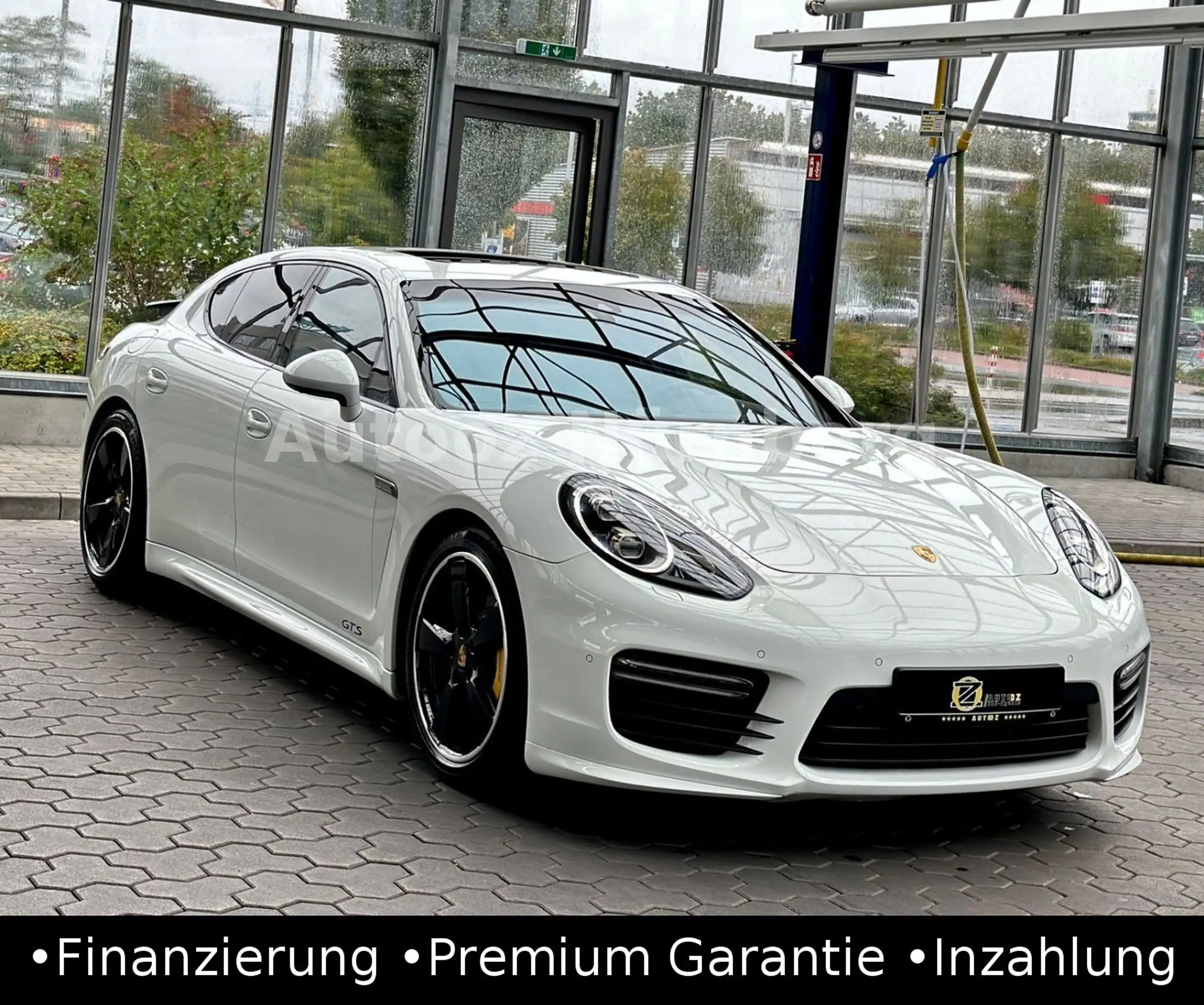 Porsche - Panamera