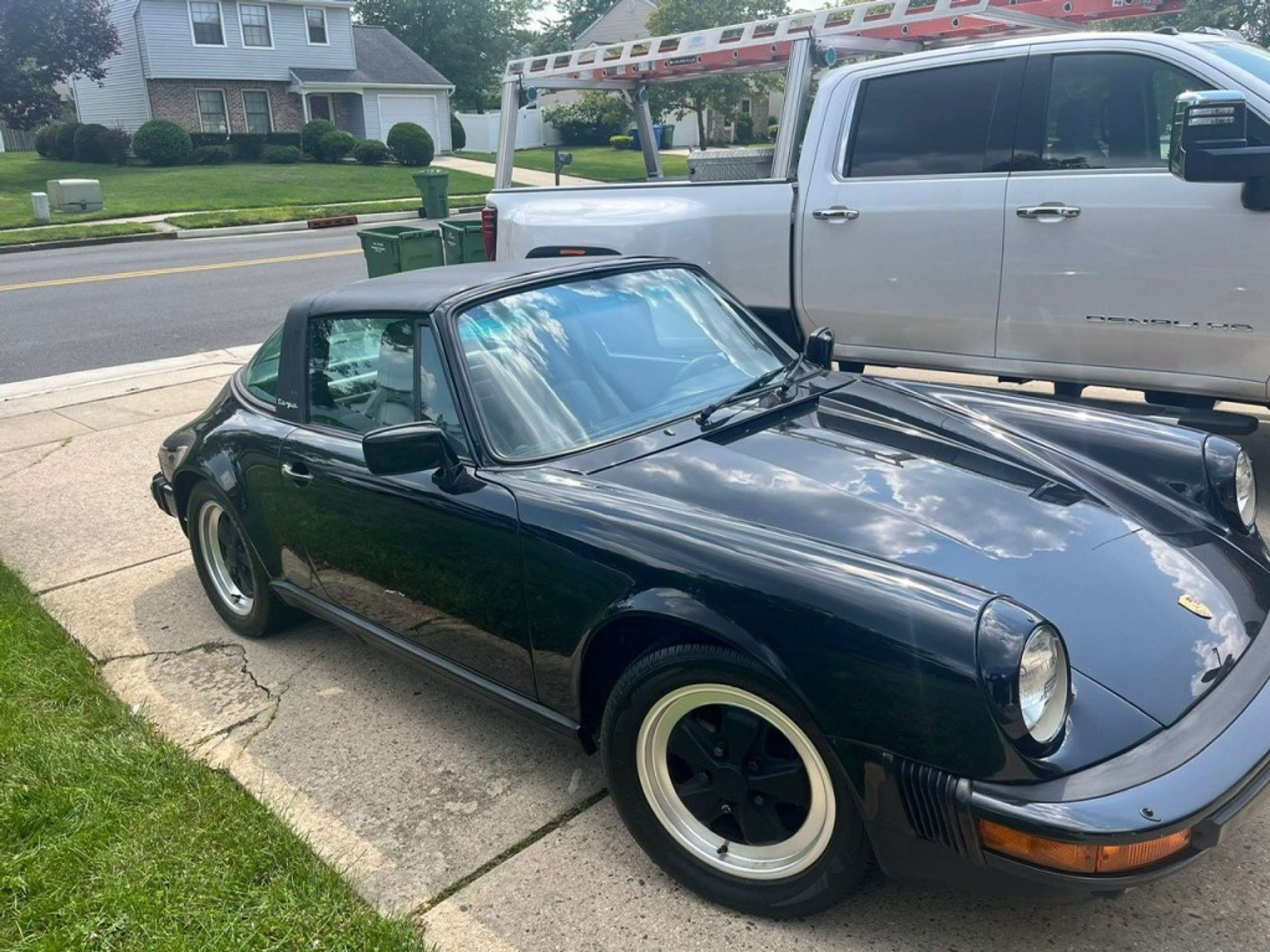 Porsche - 911