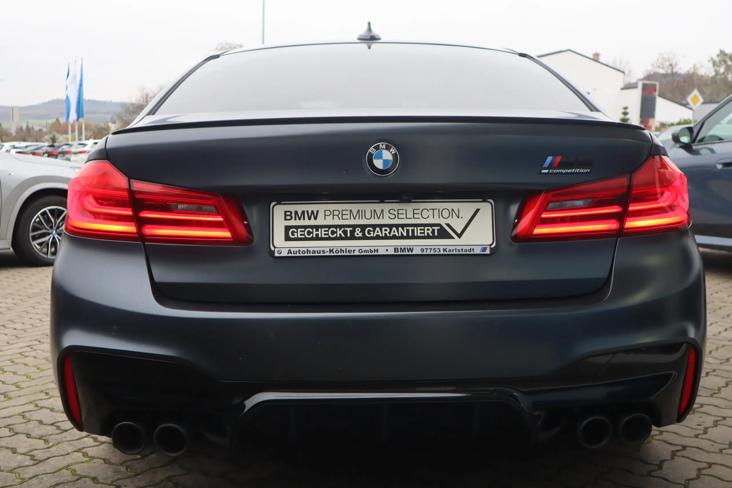 BMW - M5